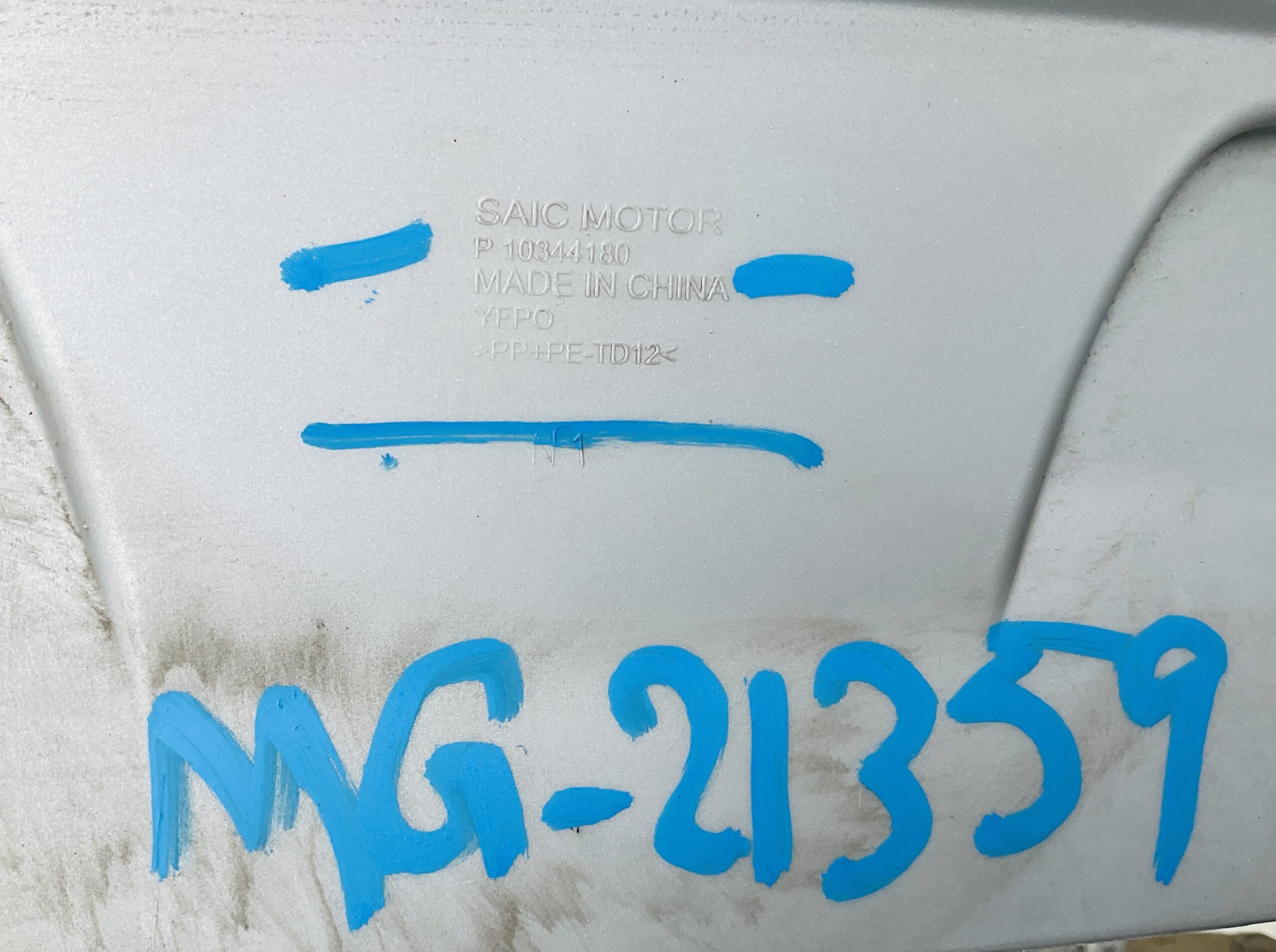 Achterklep Spoiler Mg zs r P10344180 achterbumper spoiler MG-21359