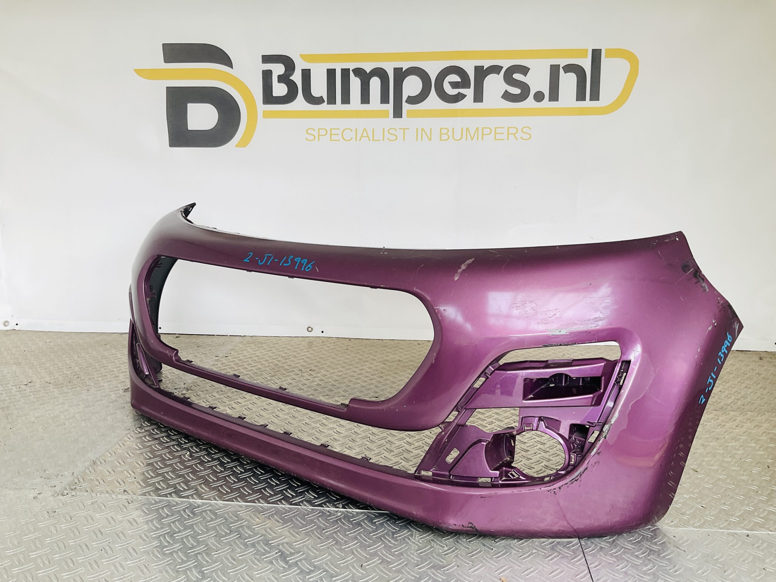 Bumper Peugeot 107 Facelift 11-14 52119-0H120 Voorbumper 2-J1-13996z