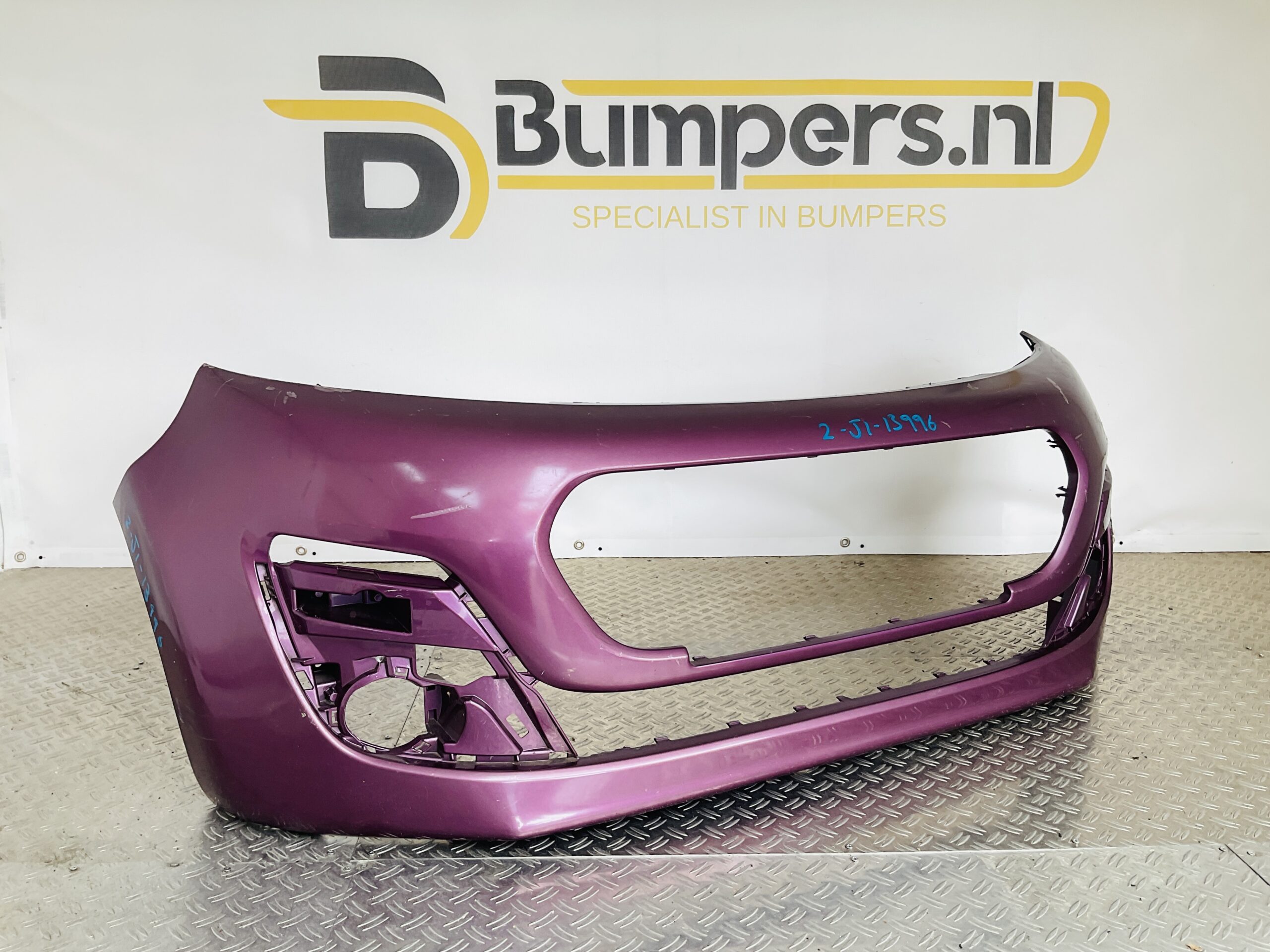 Bumper Peugeot 107 Facelift 11-14 52119-0H120 Voorbumper 2-J1-13996z