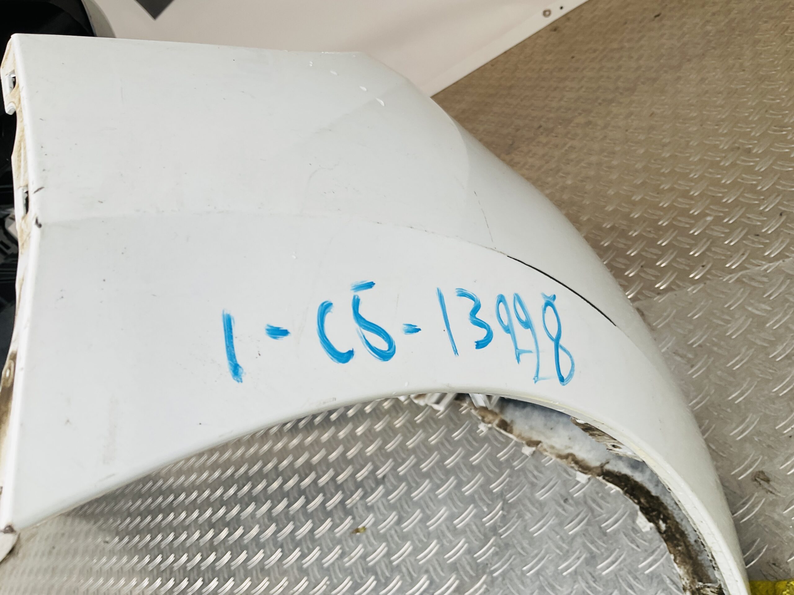 Bumper Volkswagen iD3 10A807221A Voorbumper 1-C5-13998z