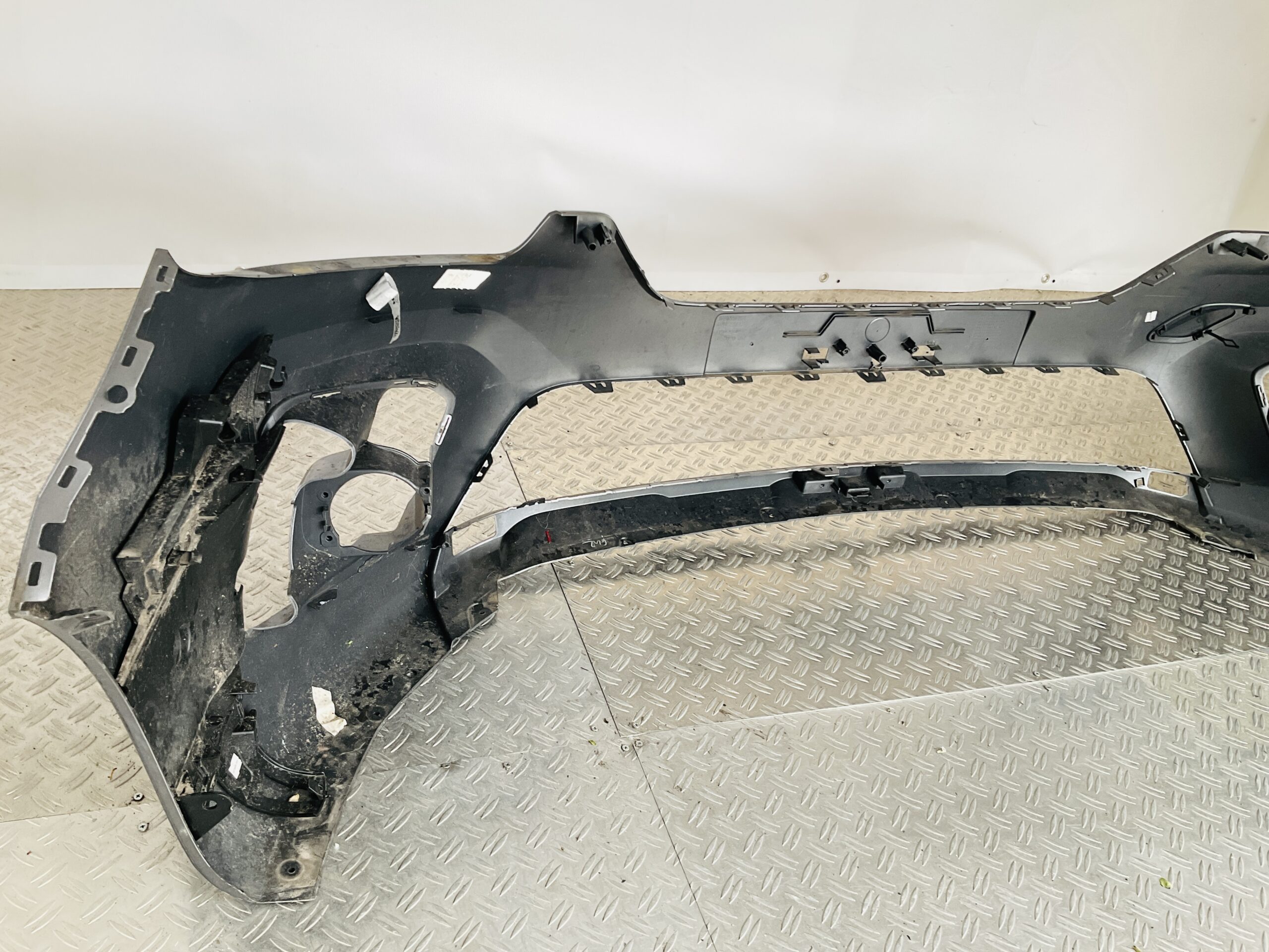 Bumper Renault Kangoo 2021- 620223747R Voorbumper 2-F9-14003z