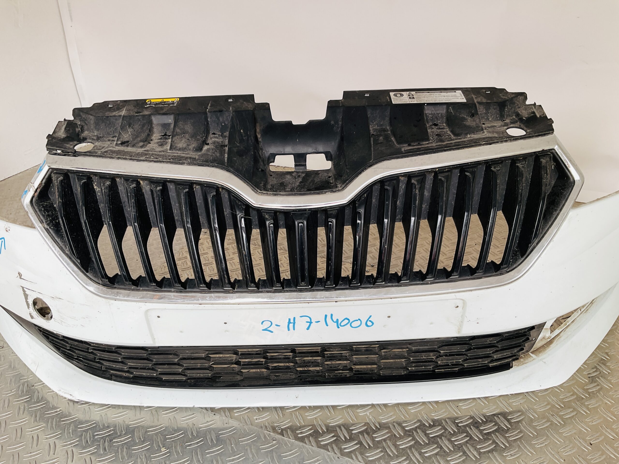 Bumper Skoda Fabia Facelift 2019-2023 6V0807221F Voorbumper 2-H7-14006z