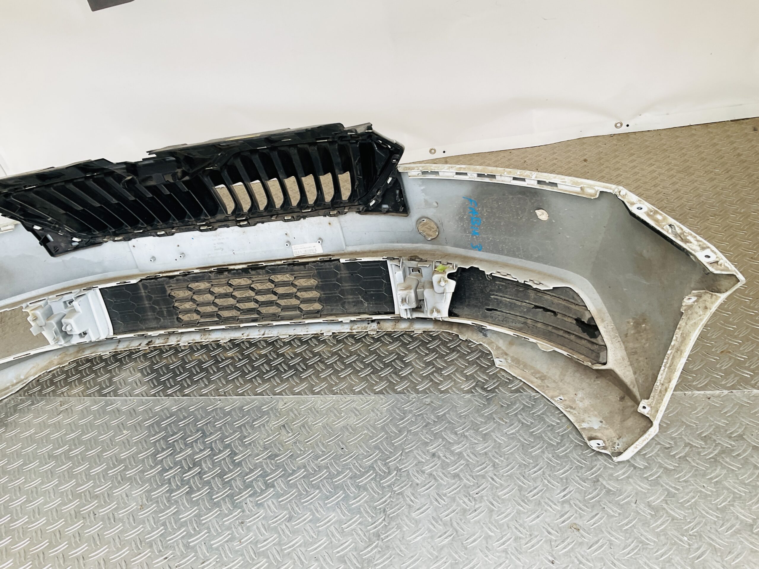 Bumper Skoda Fabia Facelift 2019-2023 6V0807221F Voorbumper 2-H7-14006z