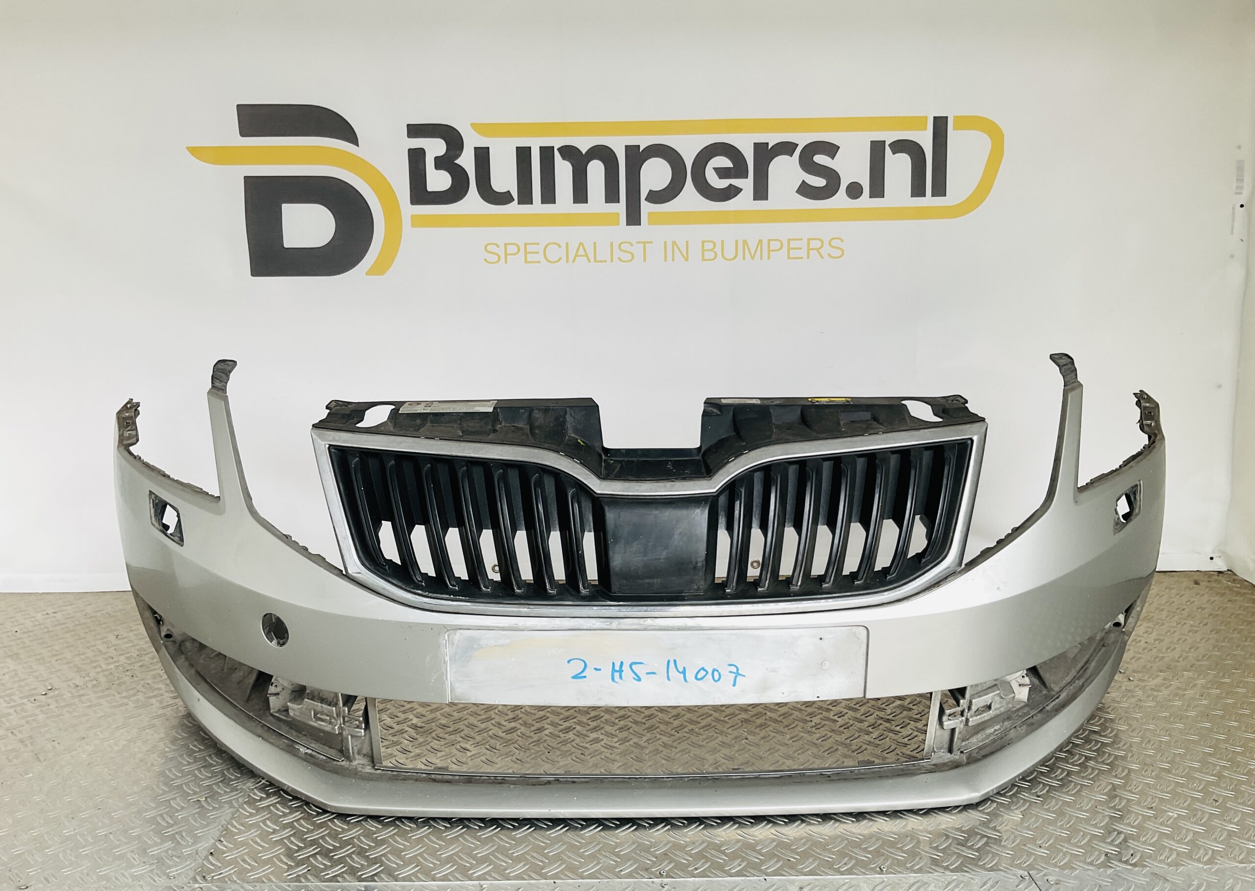 Bumper Skoda Octavia 3 Facelift kls 16-20 5E0807221n Voorbumper 2-H5-14007z