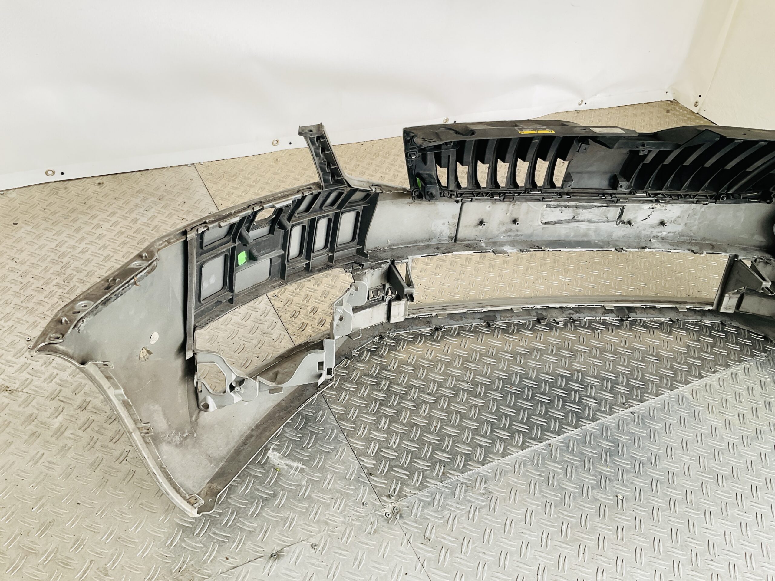 Bumper Skoda Octavia 3 Facelift kls 16-20 5E0807221n Voorbumper 2-H5-14007z