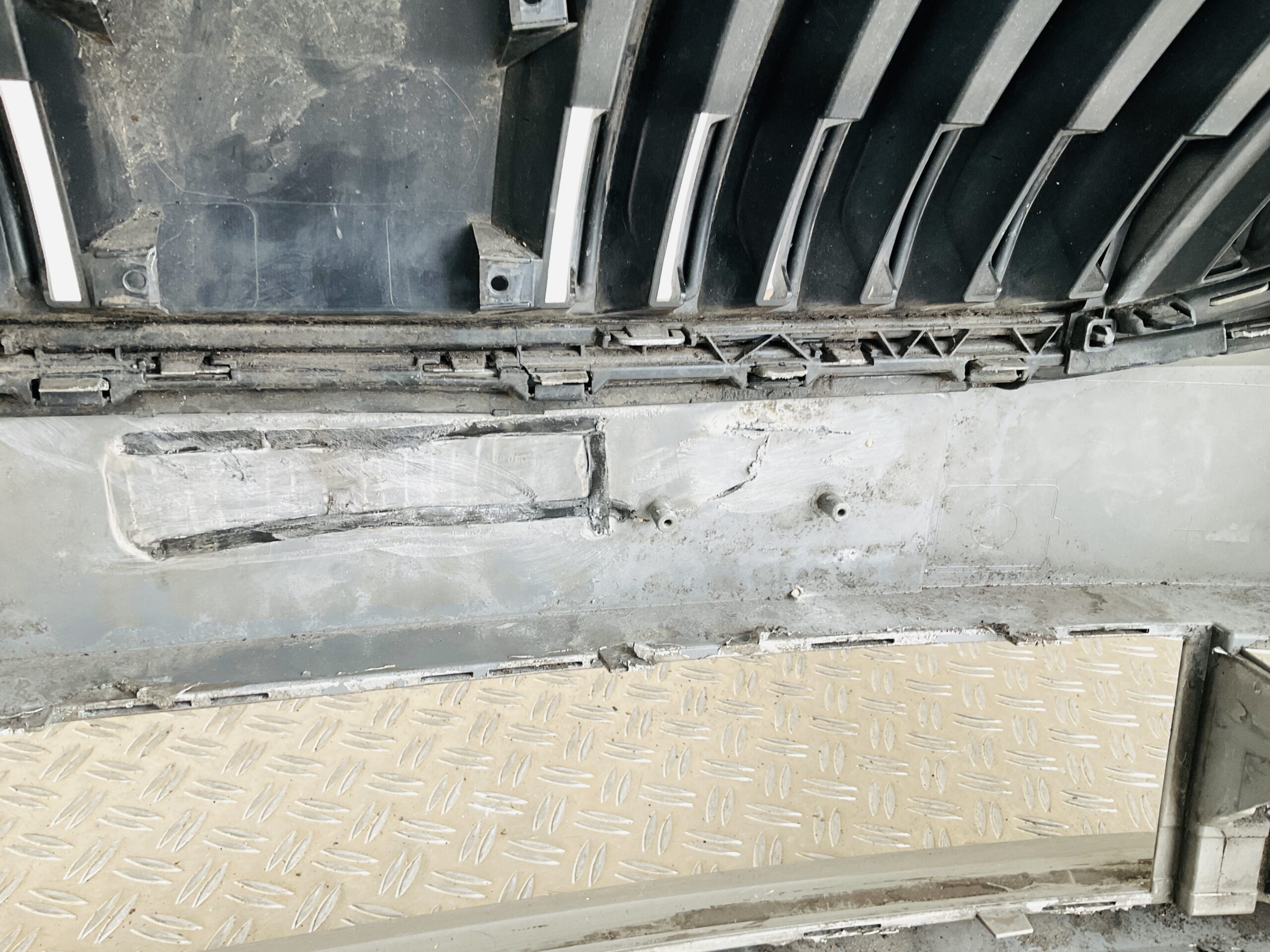 Bumper Skoda Octavia 3 Facelift kls 16-20 5E0807221n Voorbumper 2-H5-14007z