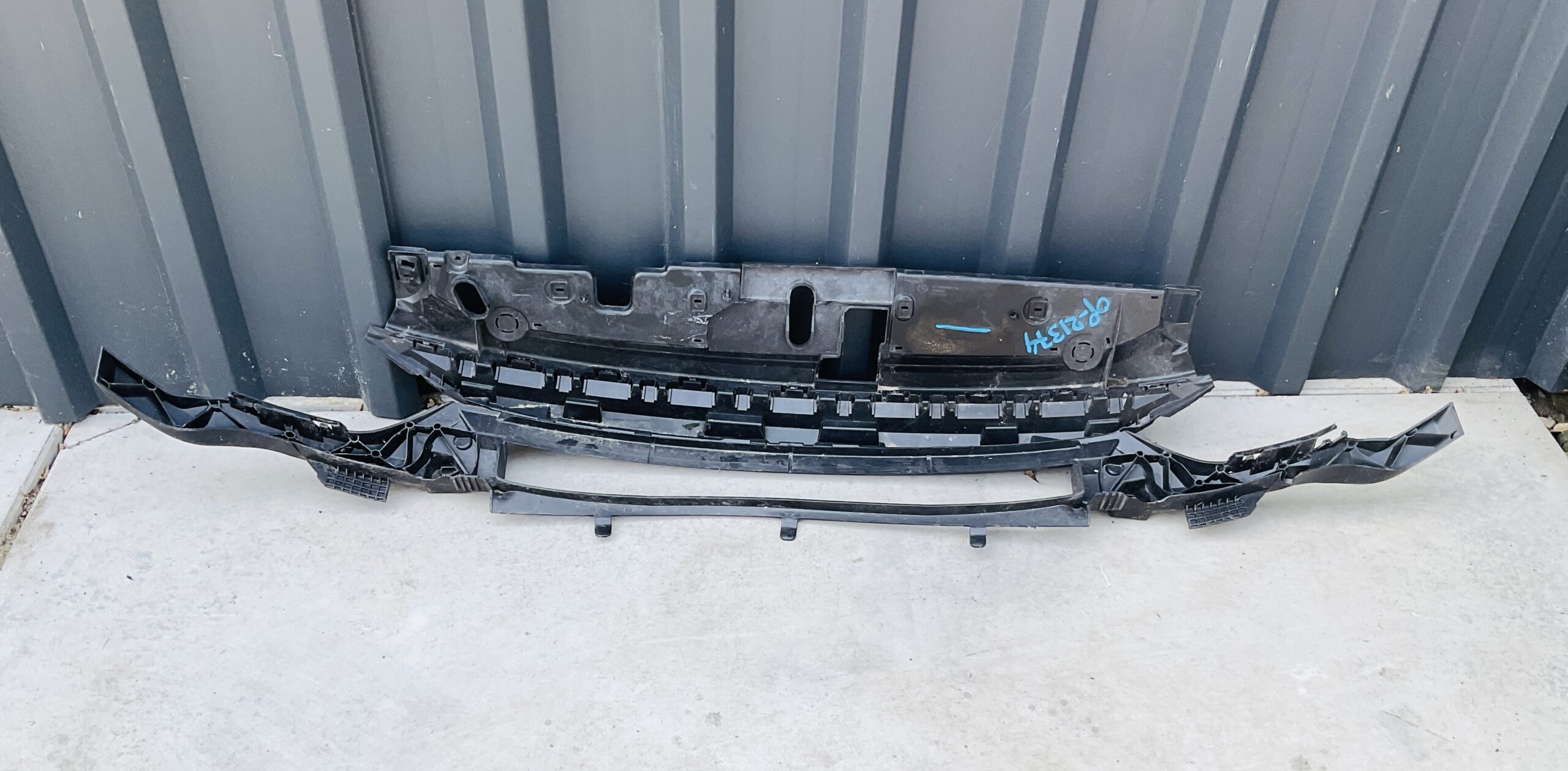 Bumper Grill Opel Corsa F 982953568000 Gril Houder OP-21374