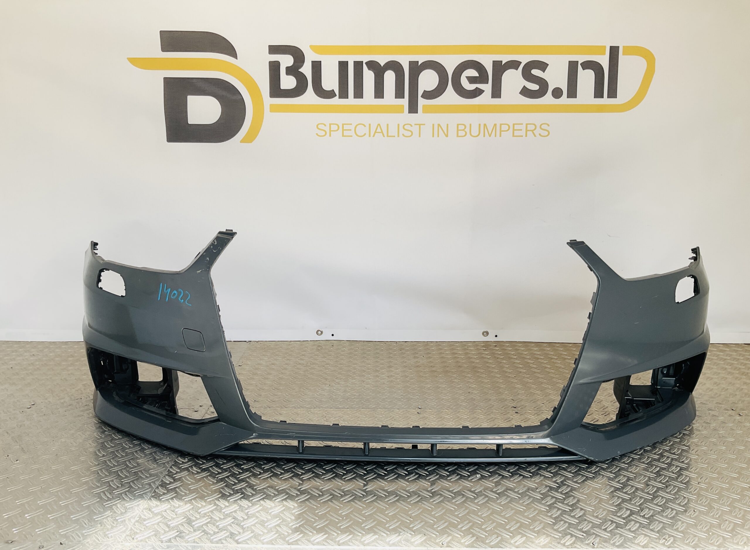 Bumper Audi A1 8xA Facelift Sline S-line 15-19 kls 8XA807437D Voorbumper 1-H7-14022z