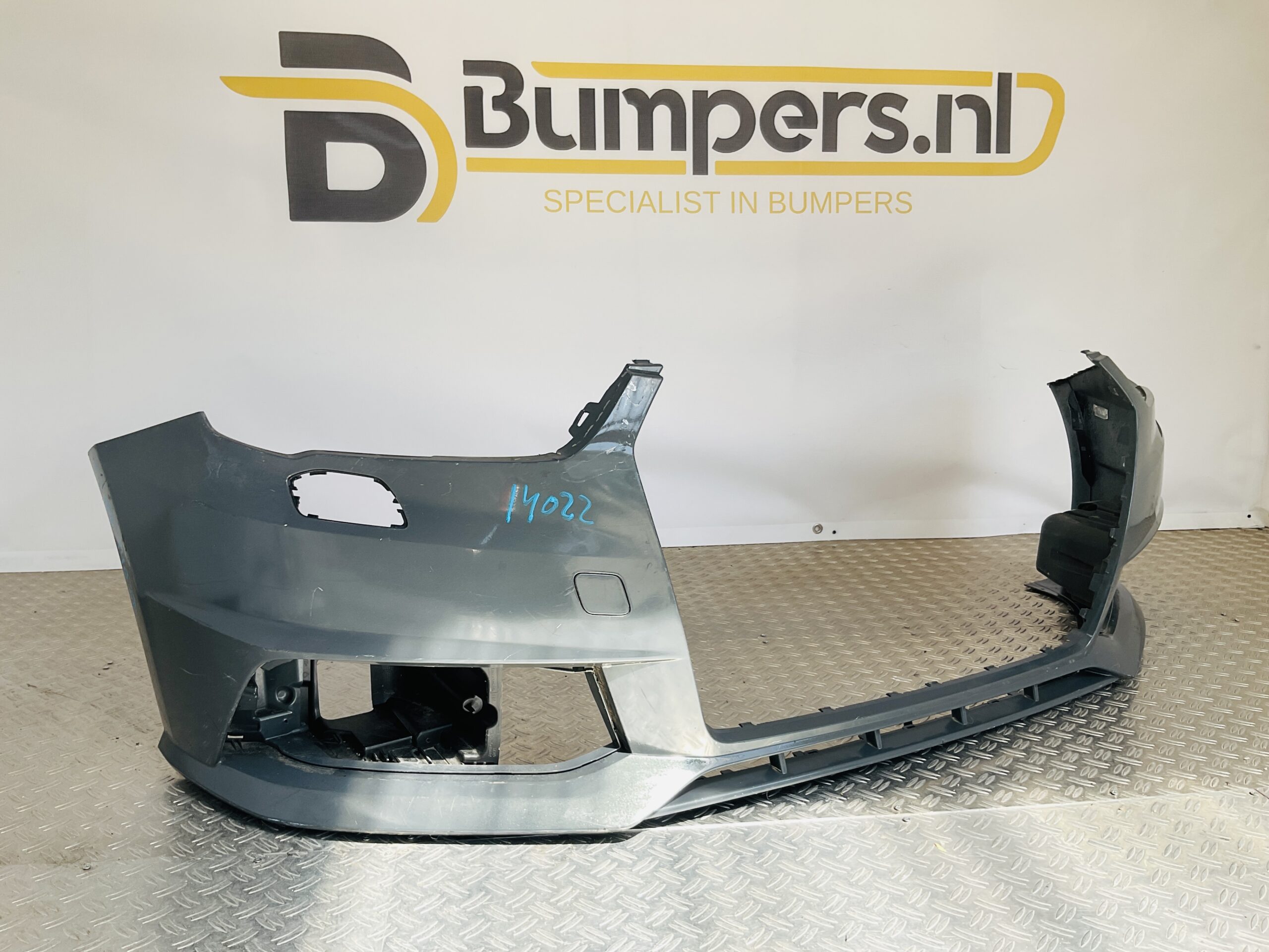 Bumper Audi A1 8xA Facelift Sline S-line 15-19 kls 8XA807437D Voorbumper 1-H7-14022z