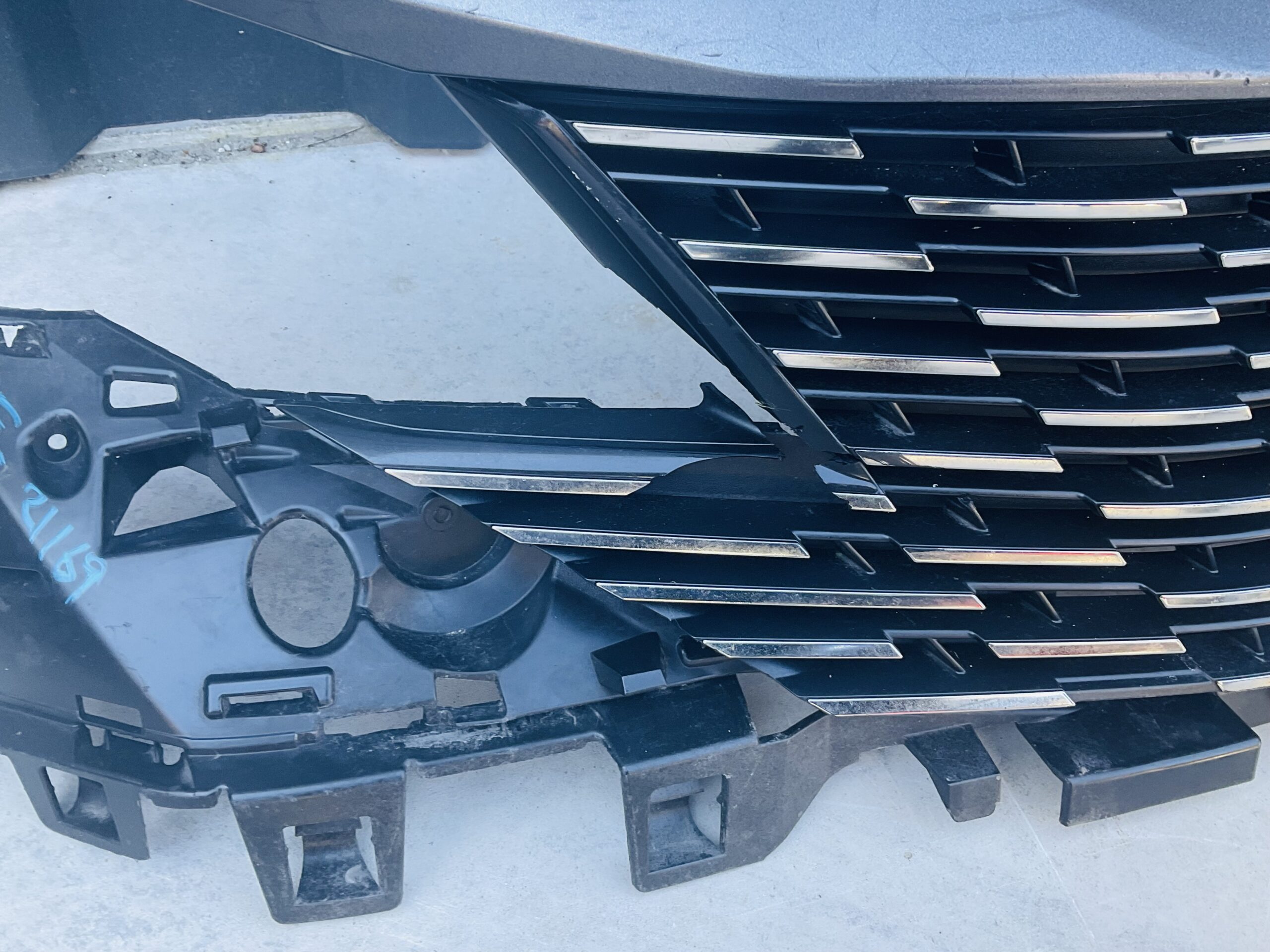 Bumper Grill peugeot 3008 5008 facelift 21 9836828477 voorbumpergrill PE-21169