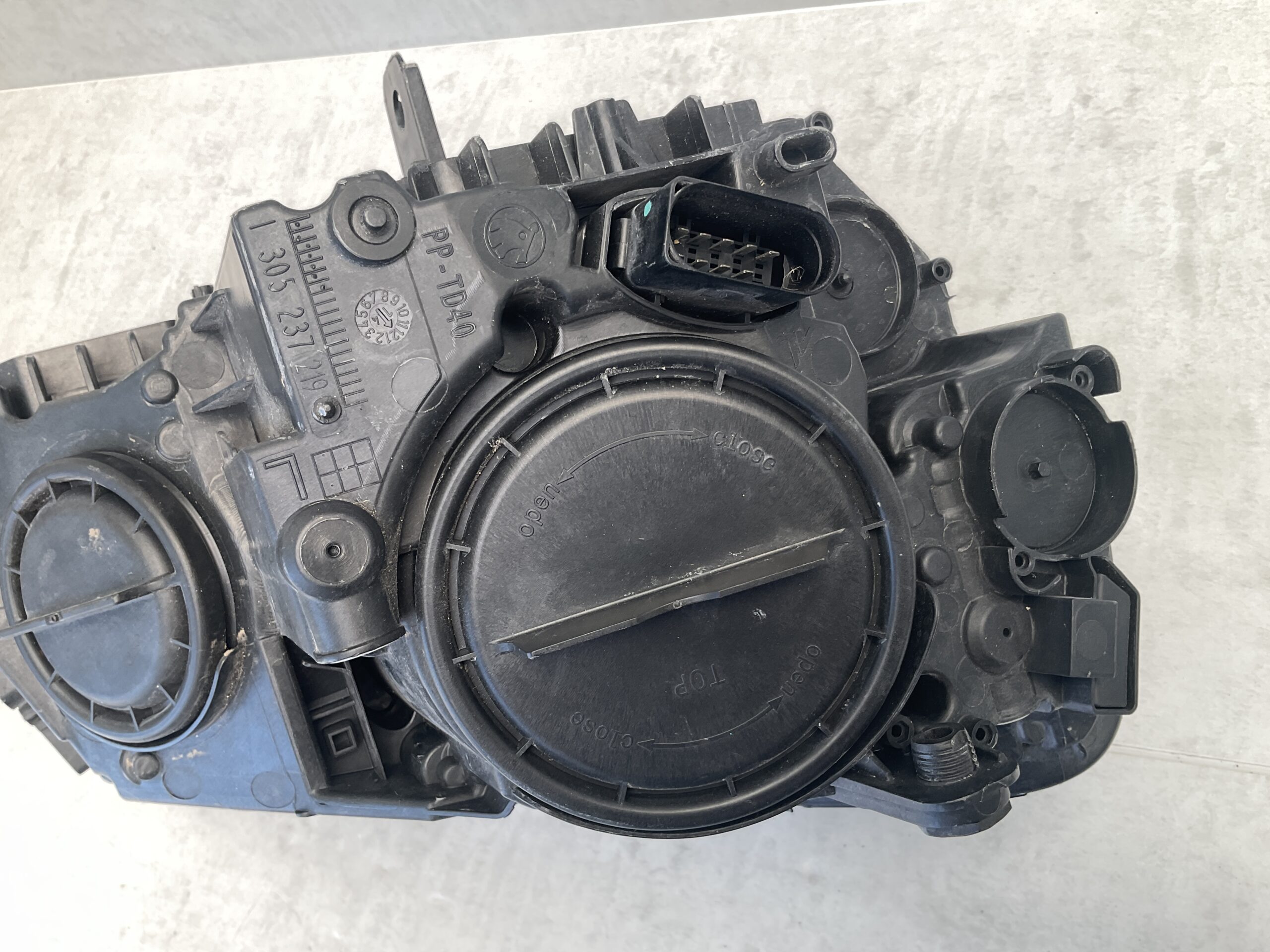 KOPLAMP SKODA YETI 5L H7 HALOGEEN 5L1941015D LINKS SK-4854