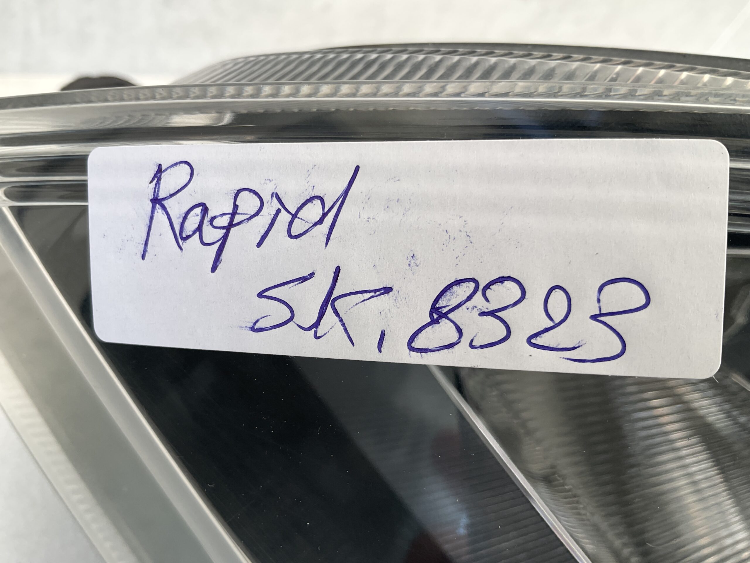 KOPLAMP SKODA RAPID 5J 5JB941015 LINS SK-8323