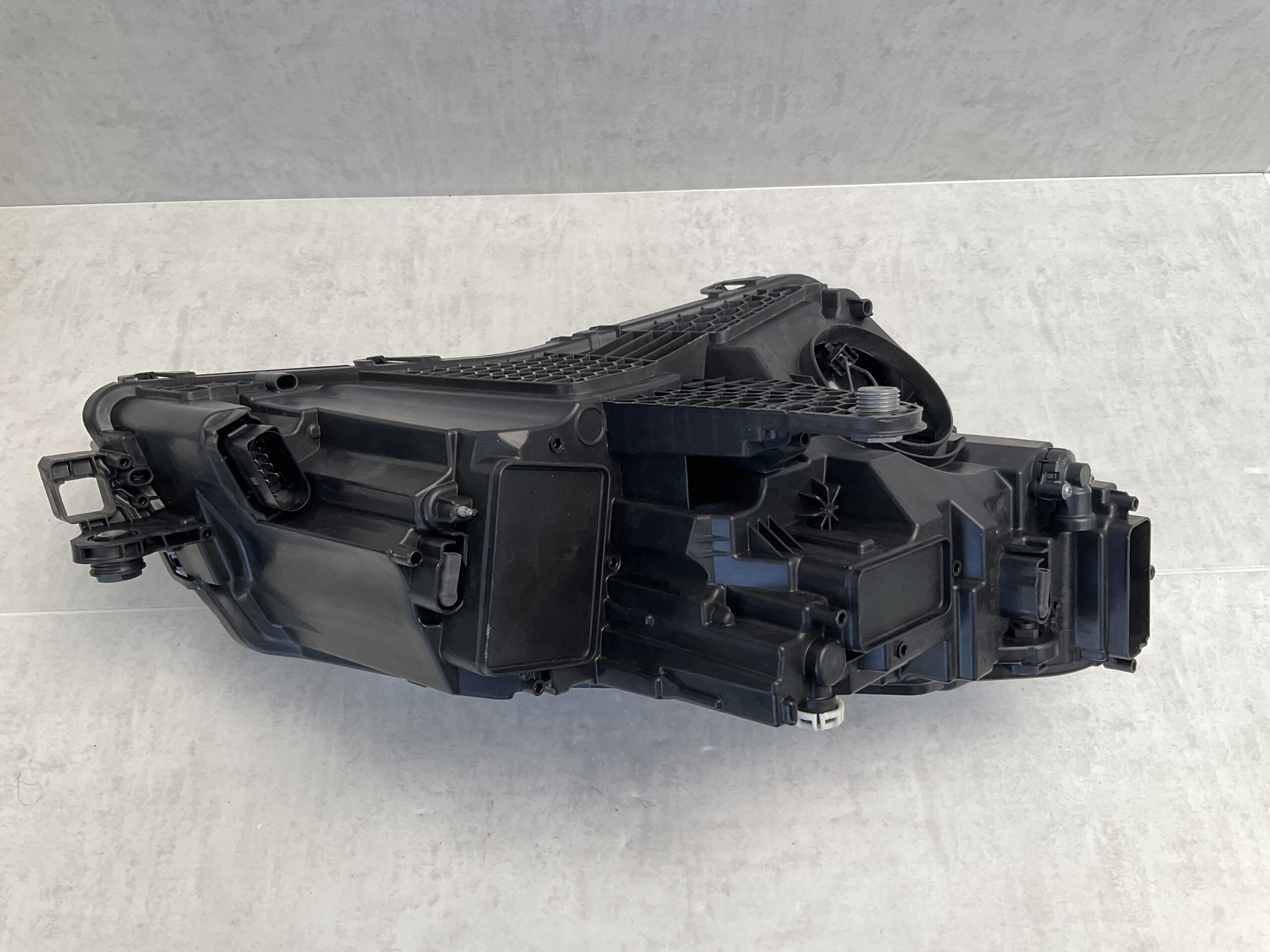 KOPLAMP SKODA SUPERB 3 CRYSTAL LIGHTING LINKS SK-3214