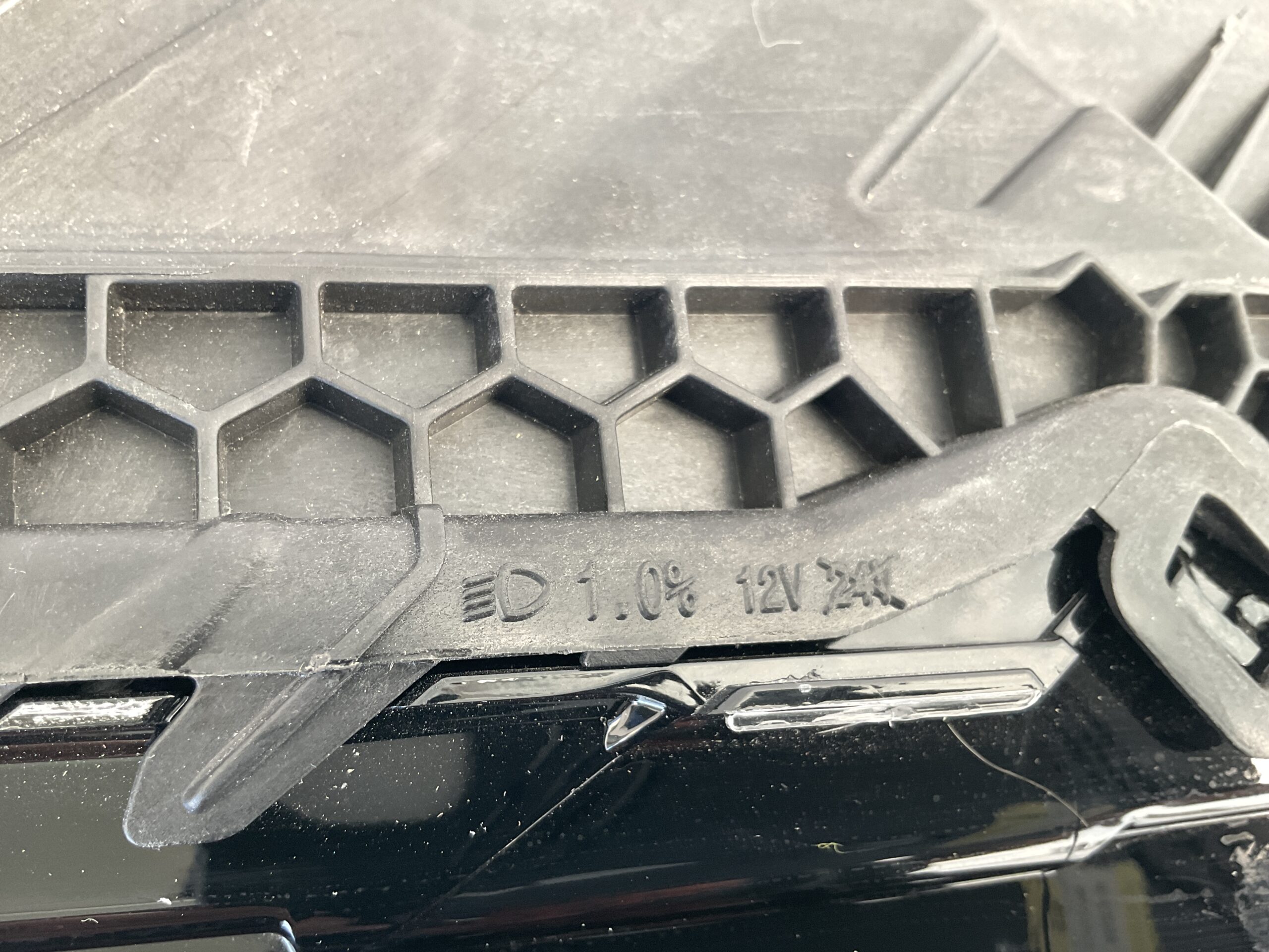 KOPLAMP SKODA SUPERB 3 CRYSTAL LIGHTING LINKS SK-3214