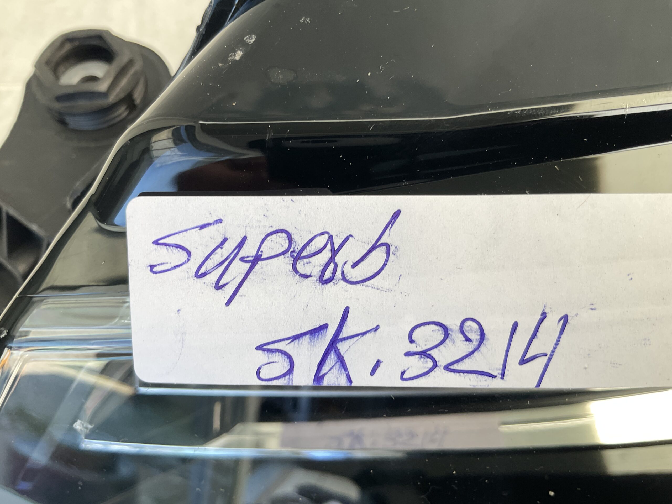 KOPLAMP SKODA SUPERB 3 CRYSTAL LIGHTING LINKS SK-3214