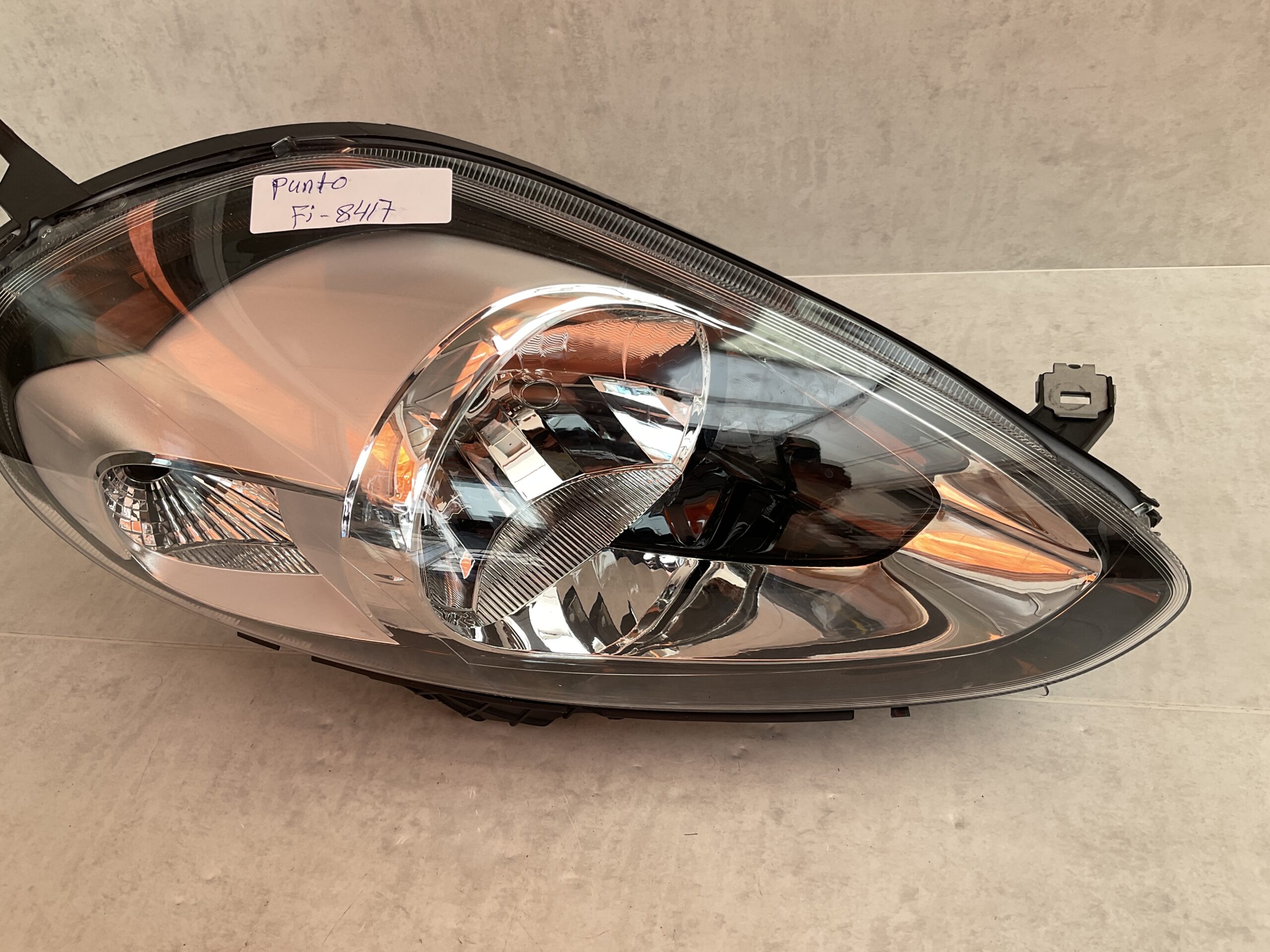 KOPLAMP FIAT PUNTO HALOGEEN 519371490 RECHTS FI-8417