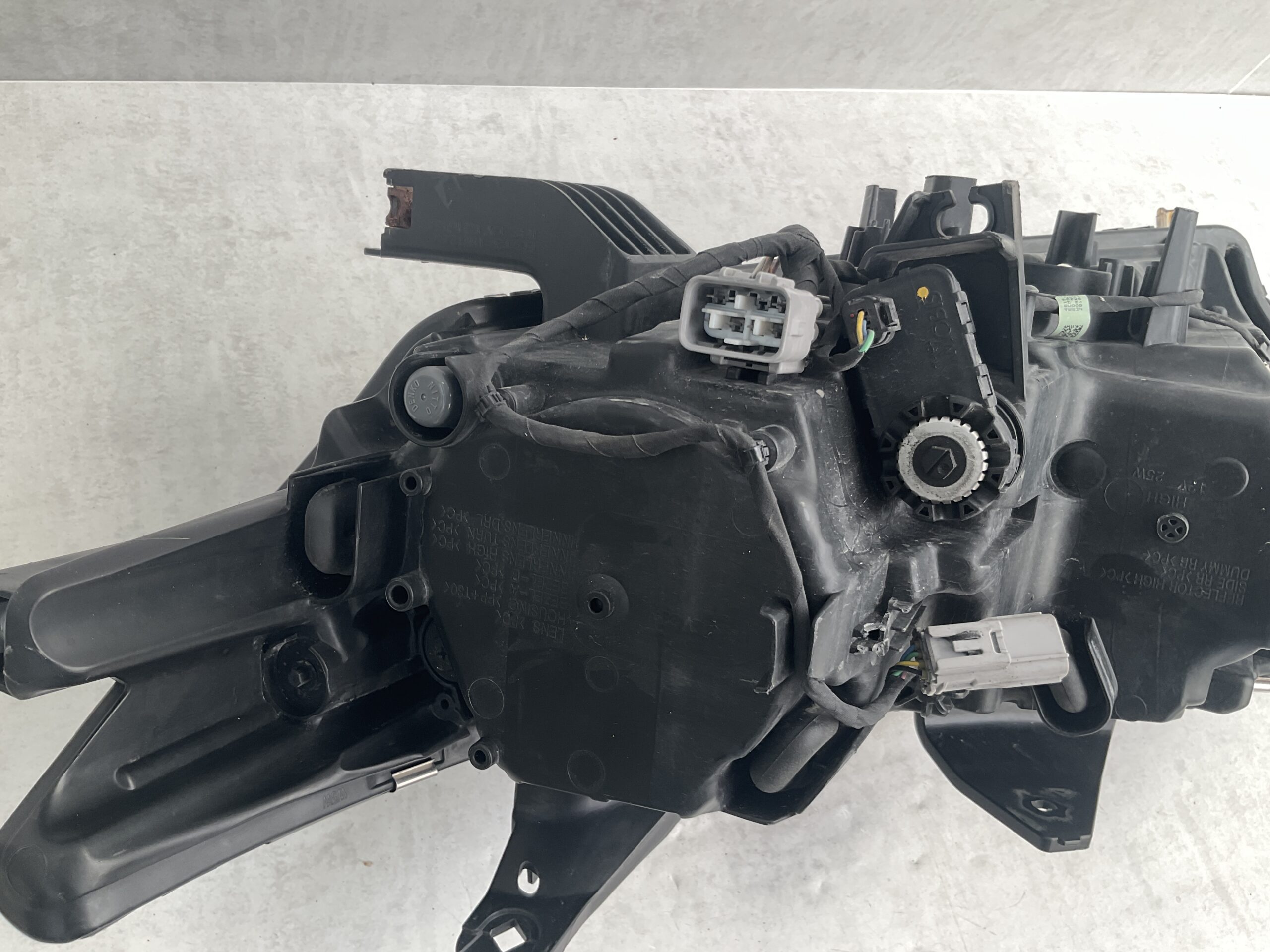 KOPLAMP MITSUBISHI OUTLANDER 4BX19 8301D3-32 RECHTS MI-8265