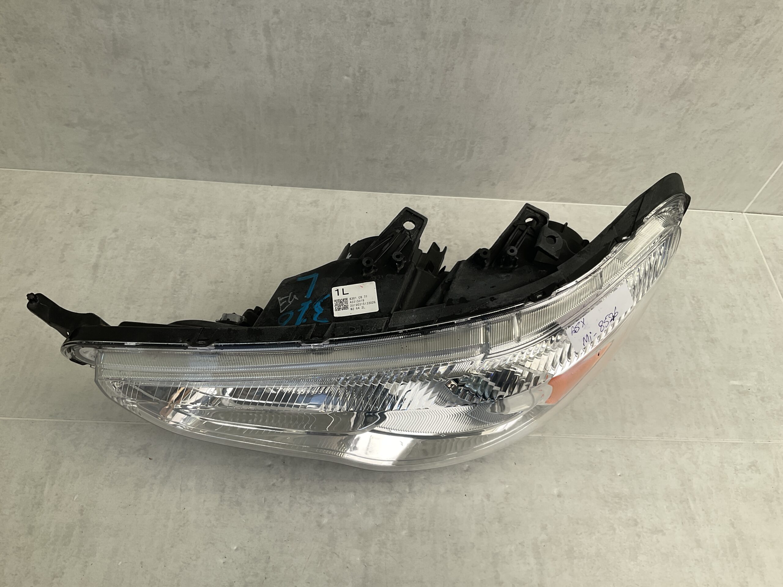 KOPLAMP MITSUBISHI ASX XENON 43315919 LINKS MI-8526