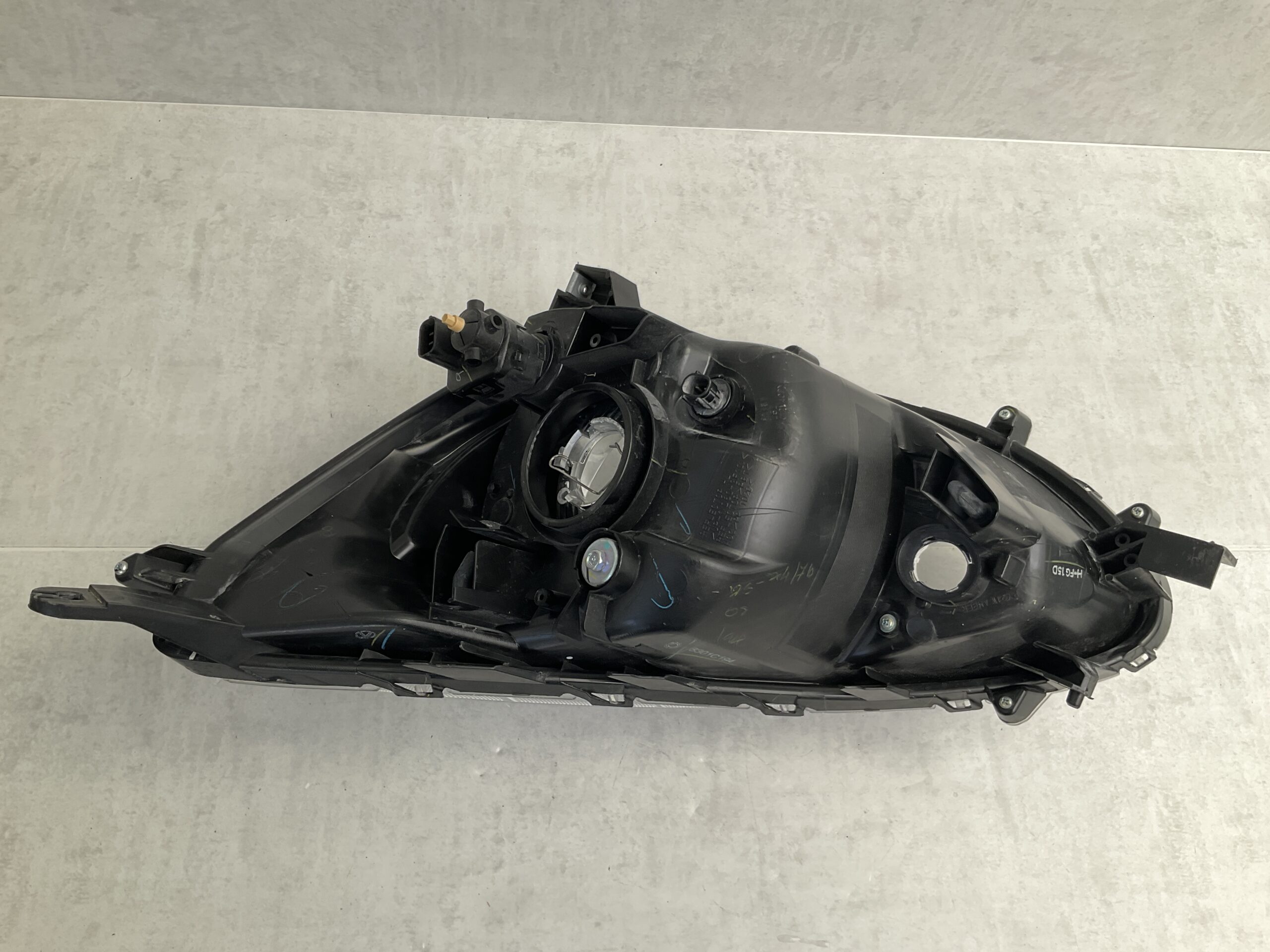 KOPLAMP MITSUBISHI SPACESTAR 14-17 HALOGEEN 8301C194 Rechts MI-1543