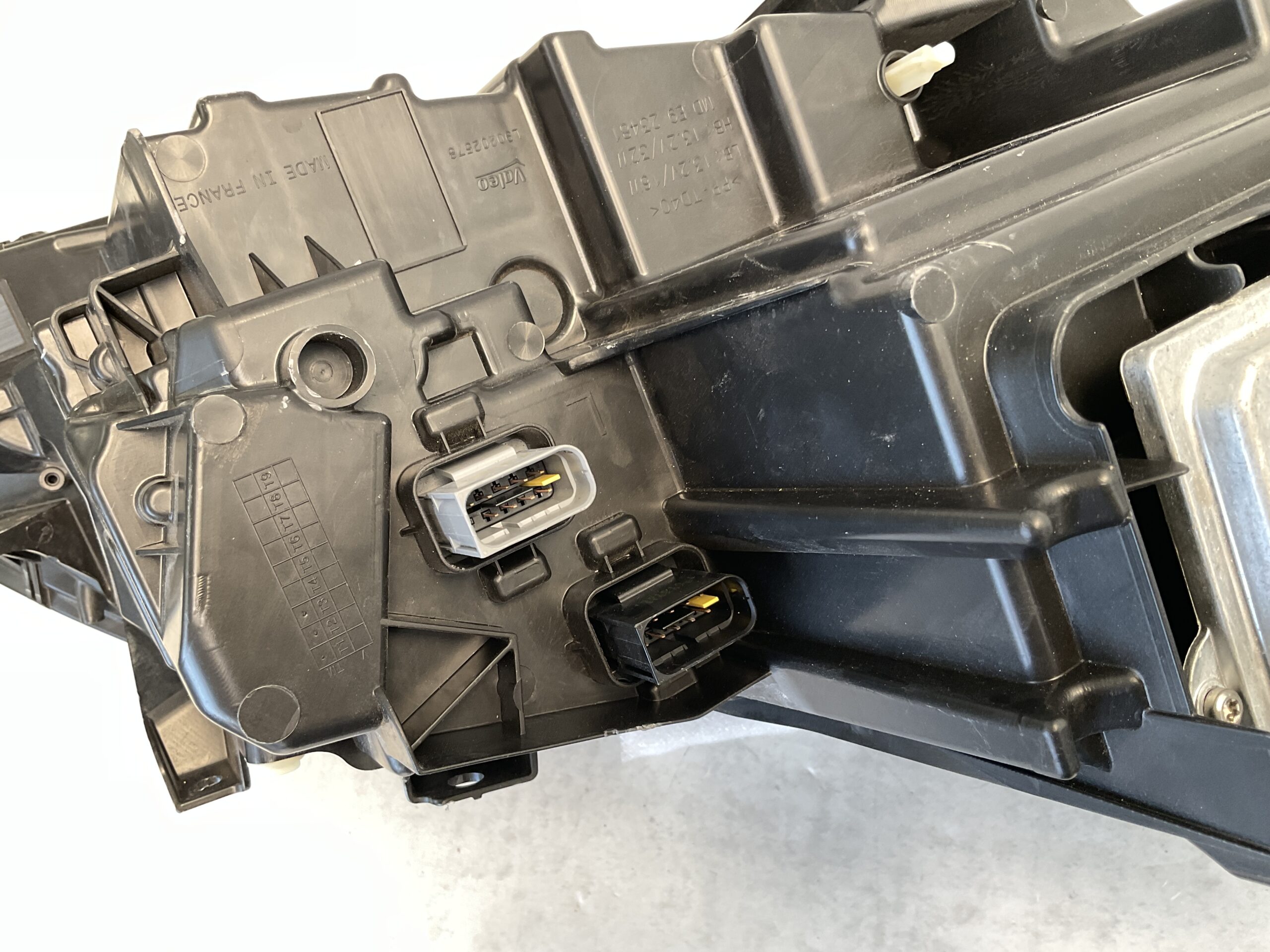 KOPLAMP PEUGEOT 3008 21-23 FULL LED TECHNOLOGY 89914773 LINKS PE-4799