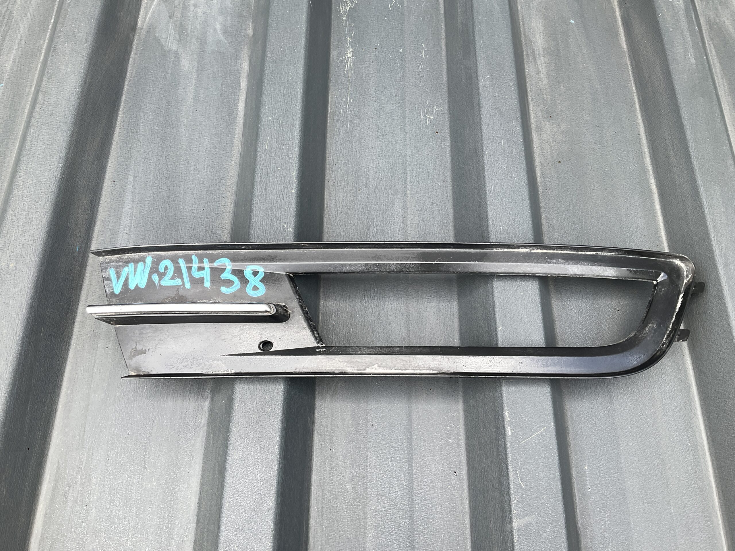 Bumper Grill Volkswagen Passat B8 3G0853666A Mistlamp Rooster VW:21438