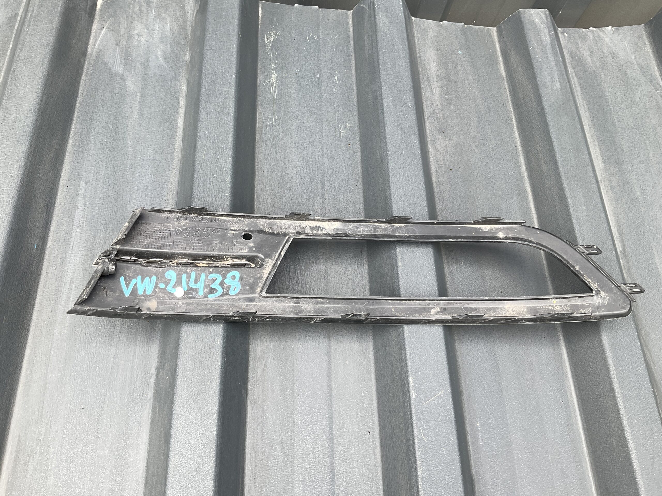 Bumper Grill Volkswagen Passat B8 3G0853666A Mistlamp Rooster VW:21438