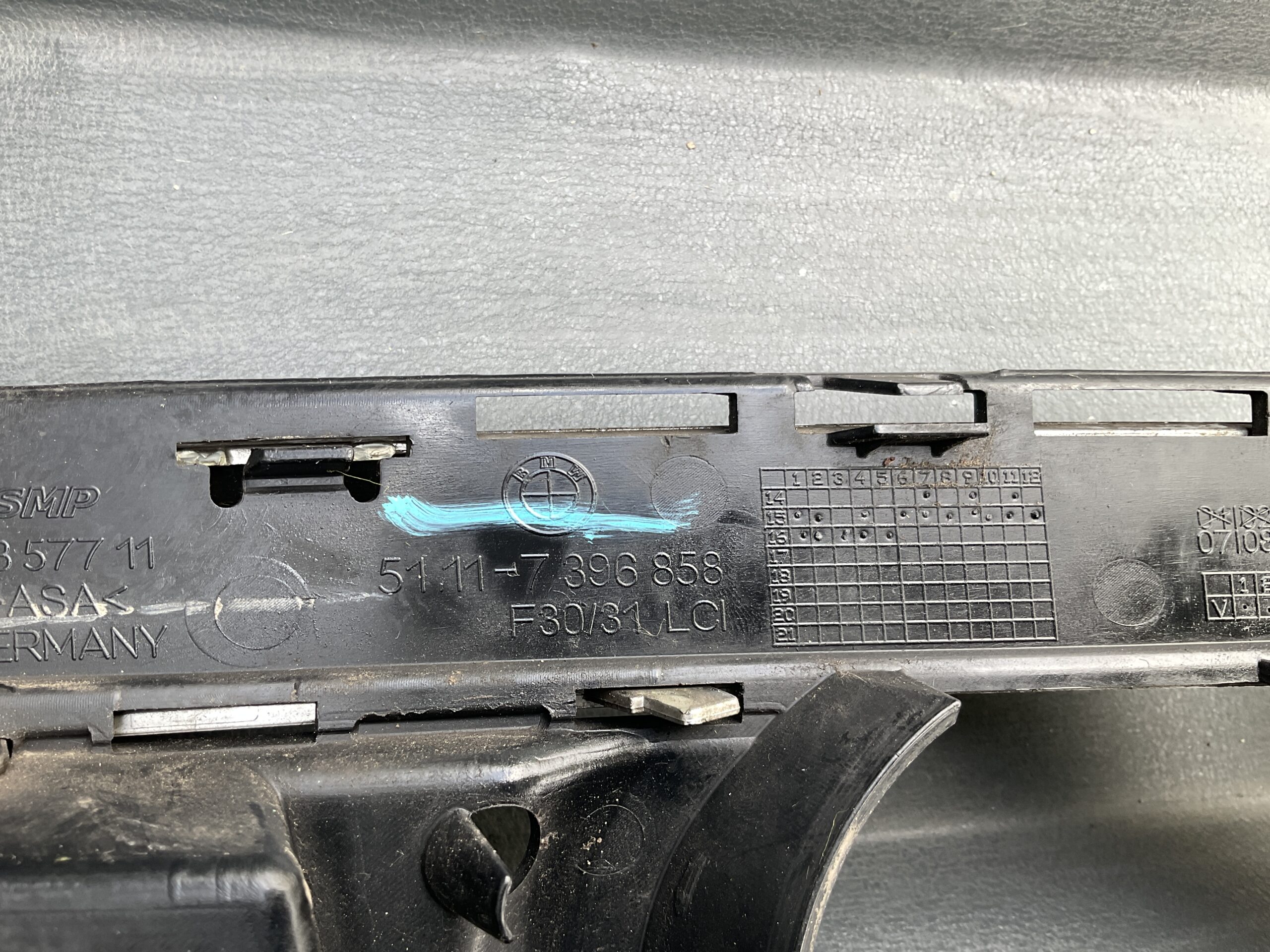 Bumper Grill BMW 3 F30 51117396858 Mistlamp Rooster Rechts BM:21432