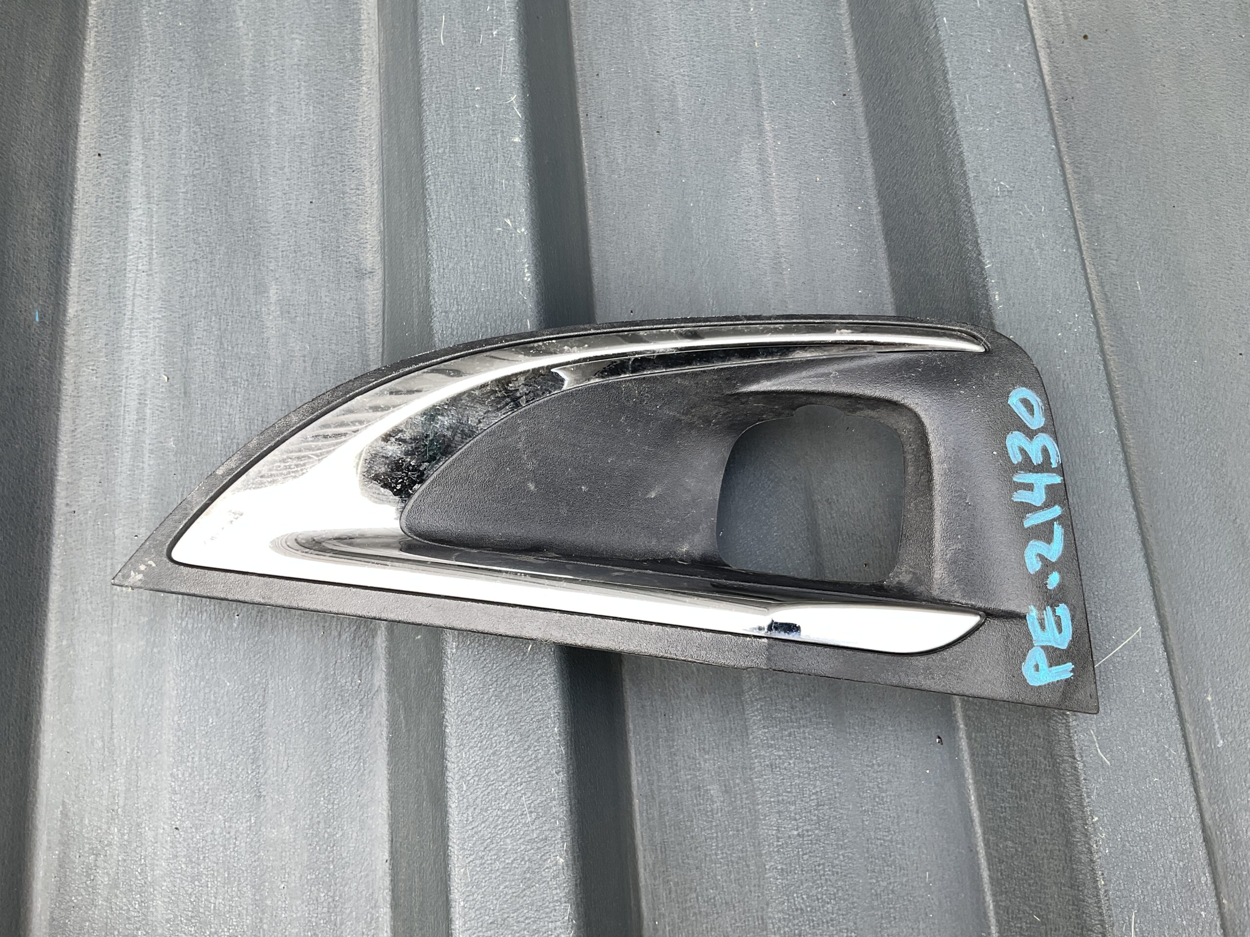 Bumper Grill Peugeot 3008 II 2017 9810881377 Mistlamp Rooster Links PE:21430