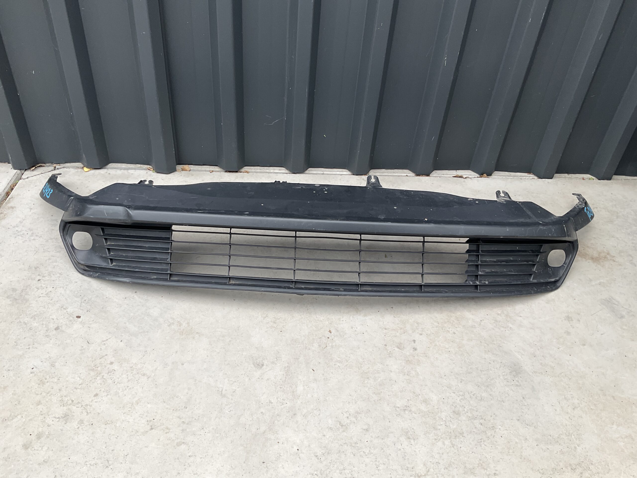 Bumper Grill Toyota Yaris Cross 521290D080 Voorbumper onderste grill TO:21423