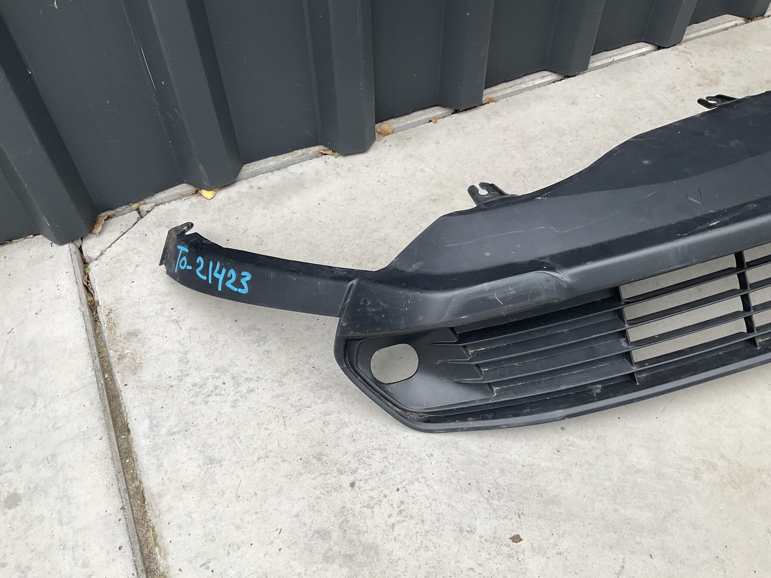 Bumper Grill Toyota Yaris Cross 521290D080 Voorbumper onderste grill TO:21423