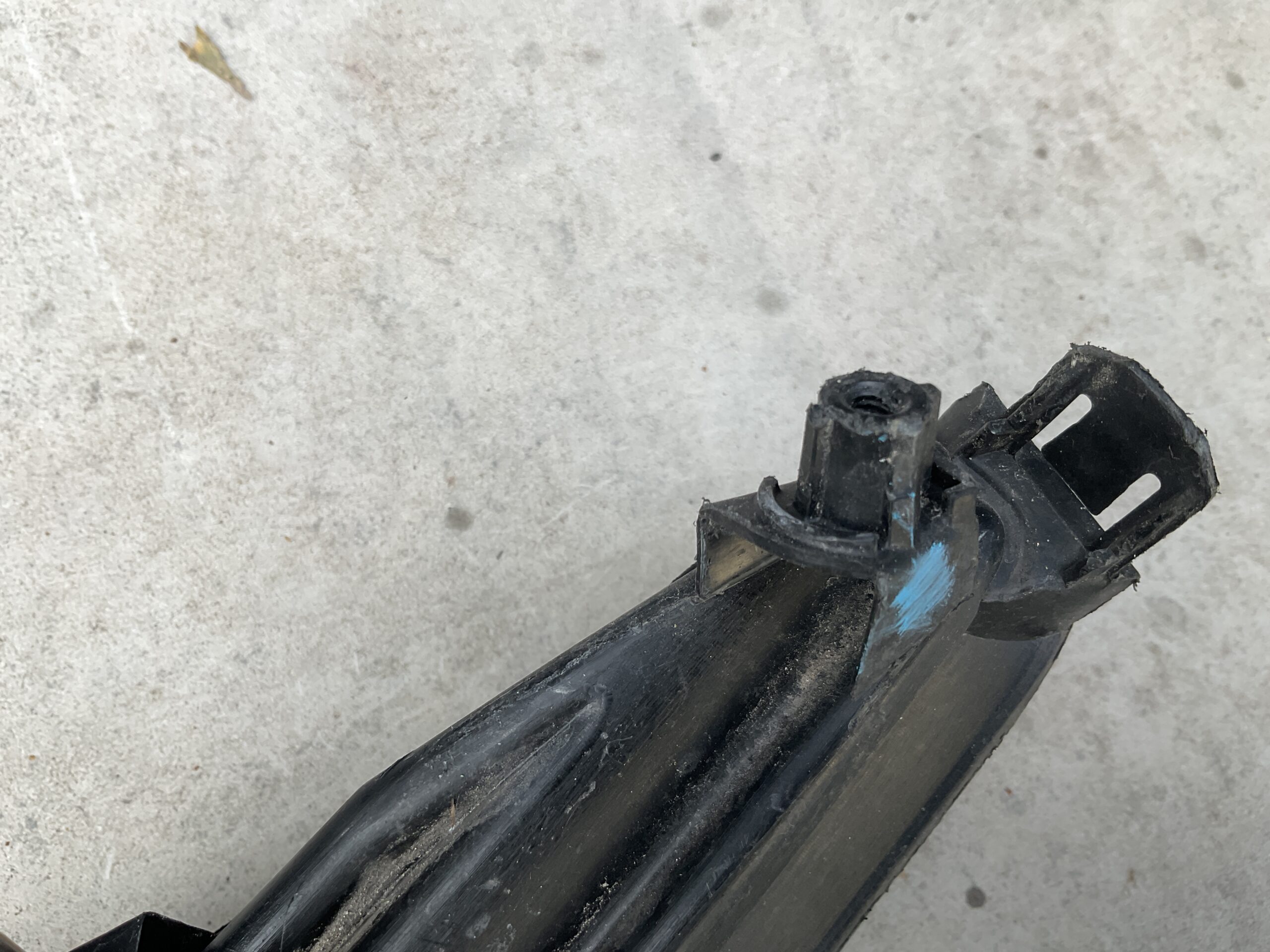 Bumper Grill Toyota Yaris XP210 53112K0010 Voorbumper ondergrille TO:21421