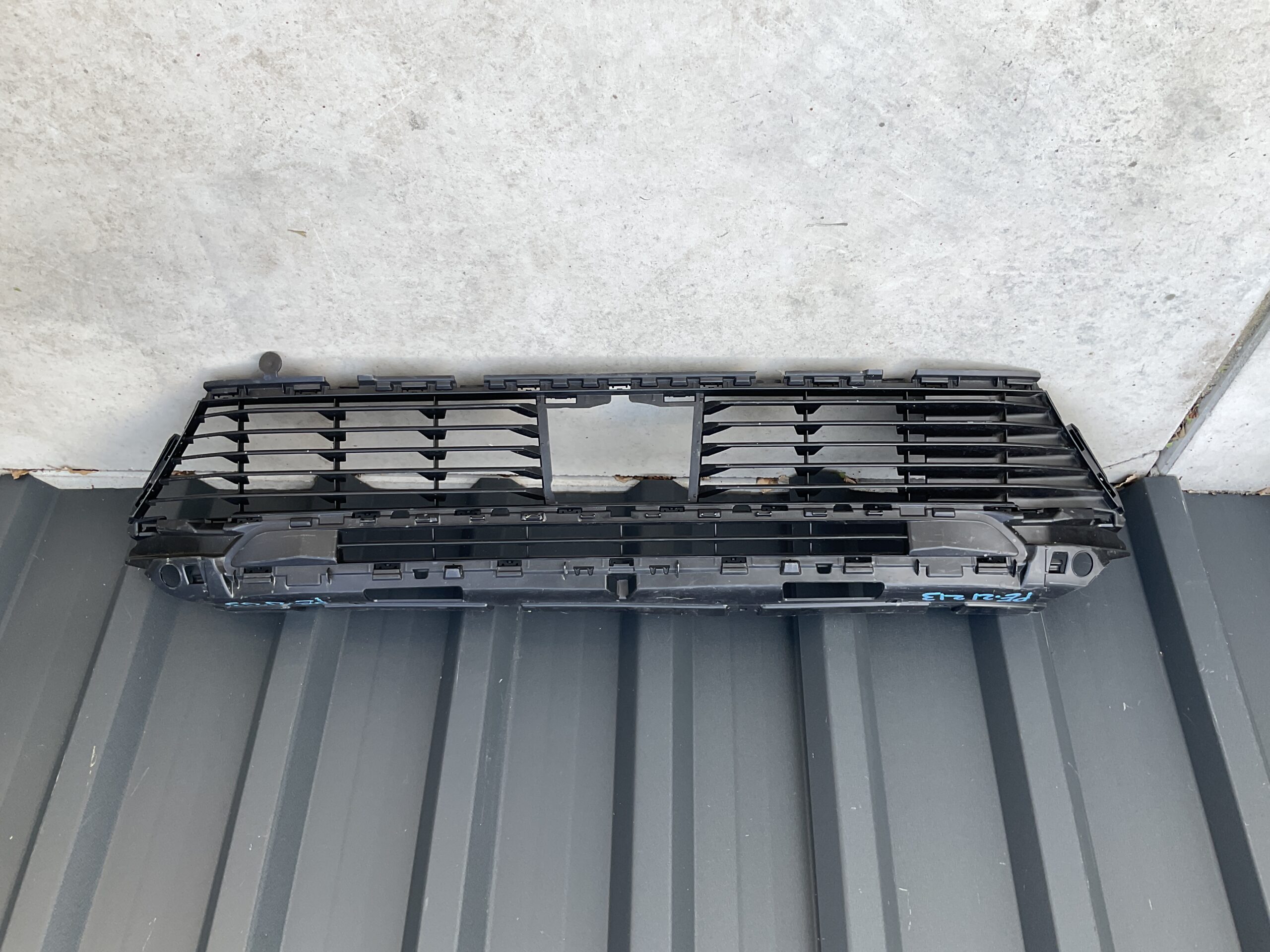 Bumper Grill Peugeot 3008 5008 2016 9816499377 Voorbumper Rooster PE:21213