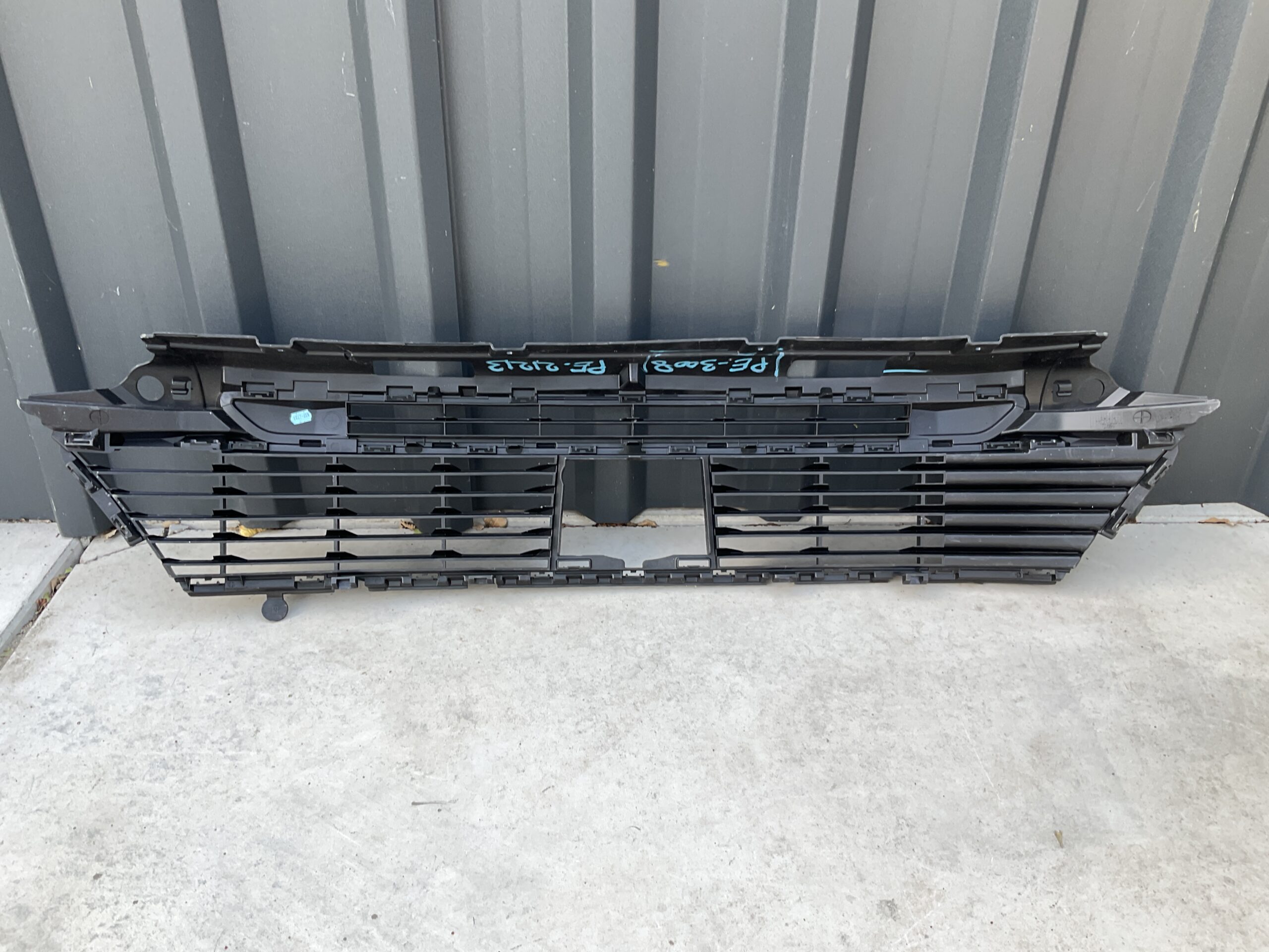 Bumper Grill Peugeot 3008 5008 2016 9816499377 Voorbumper Rooster PE:21213
