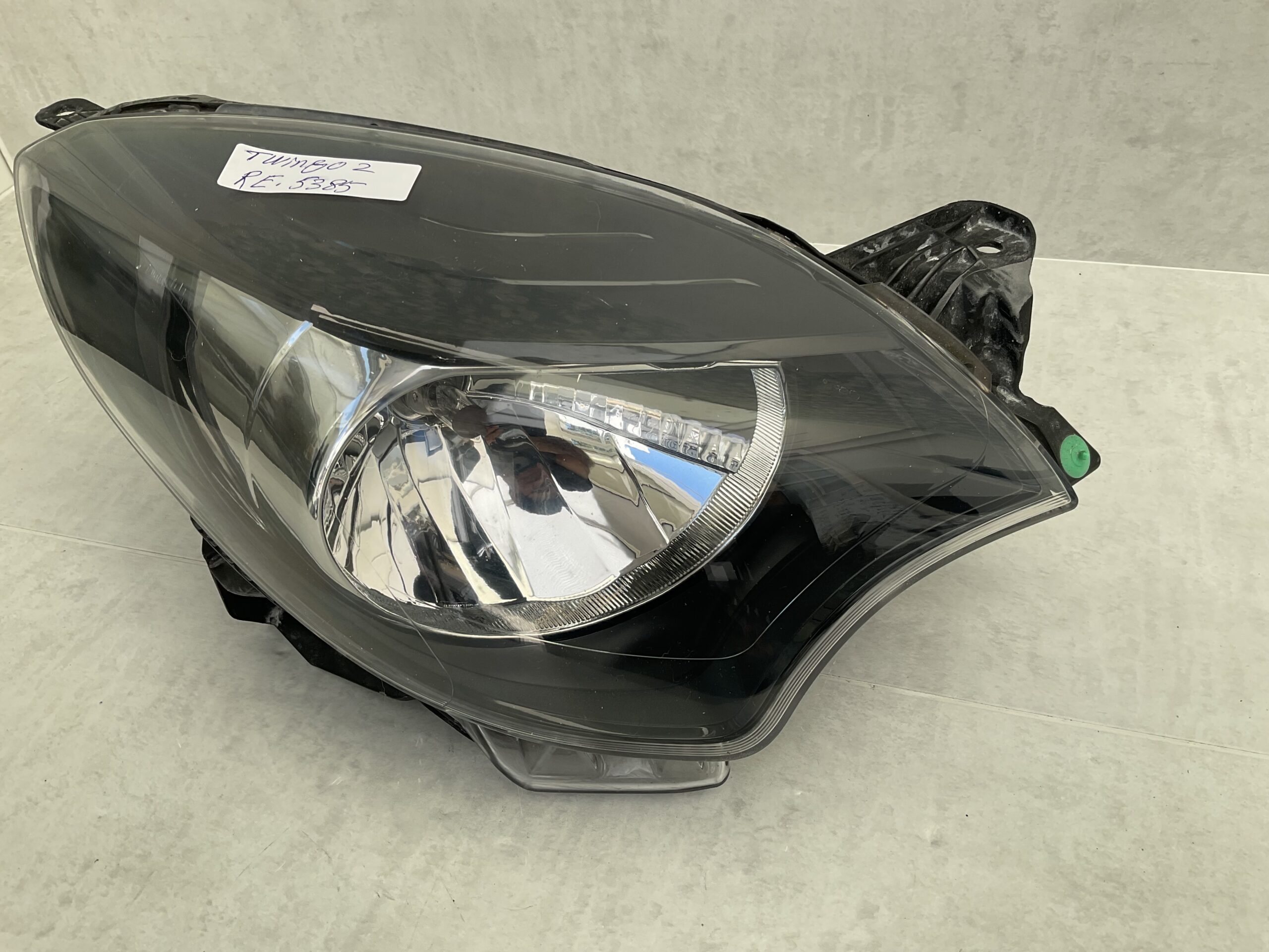 KOPLAMP RENAULT TWINGO 2 HALOGEEN 260106513R RECHTS RE-5385