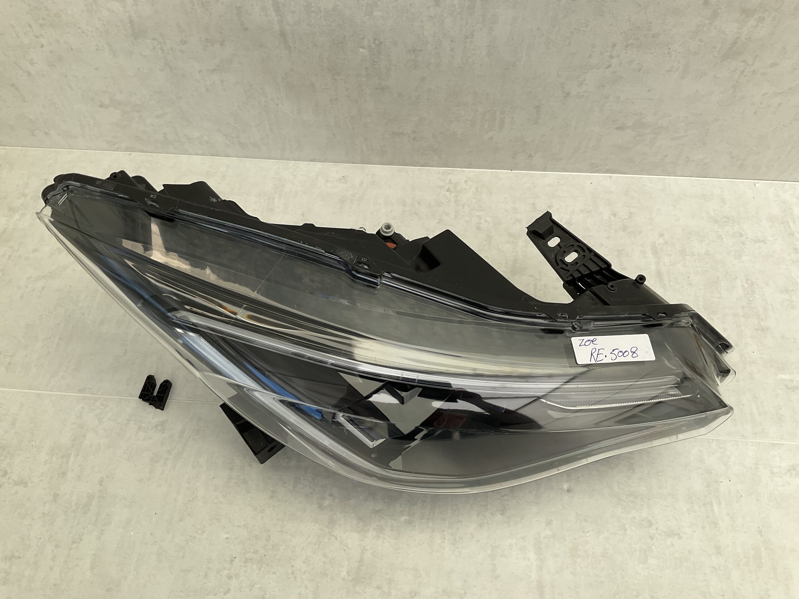 KOPLAMP RENAULT ZOE LED PURE VISSION 260102384R RECHTS RE-5008