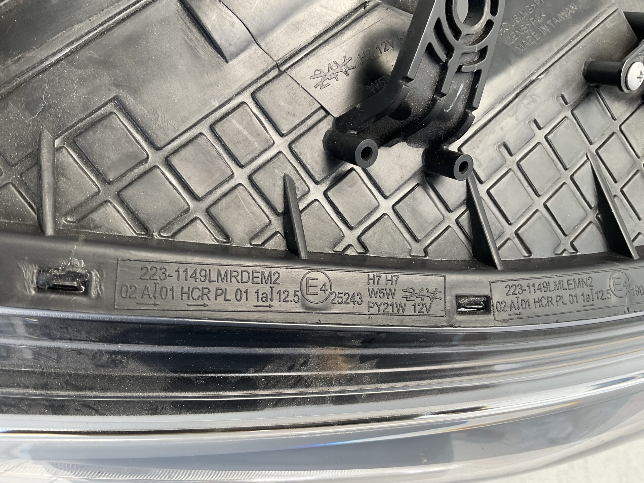 KOPLAMP KIA CEED L009A220052 LINKS K-5615