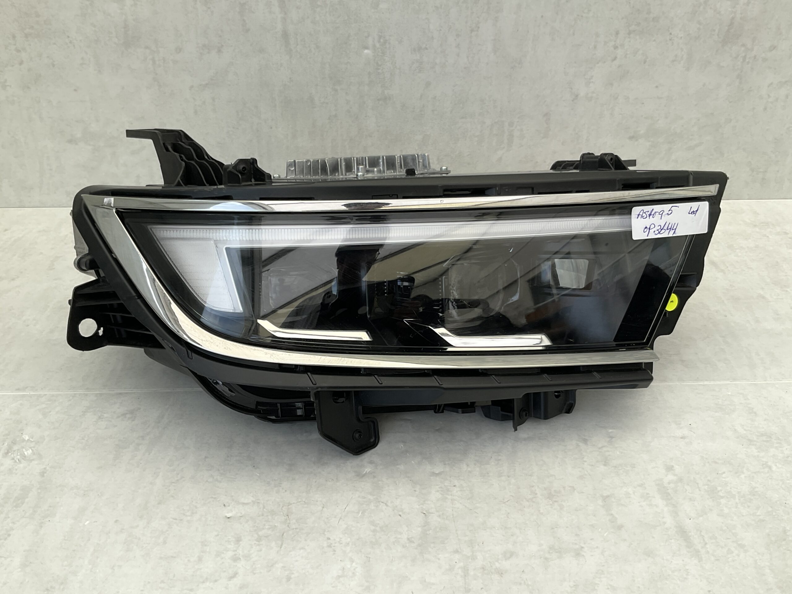 KOPLAMP OPEL ASTRA 5 FULL LED 22-23 LUX 9840160980 LINKS OP-3644