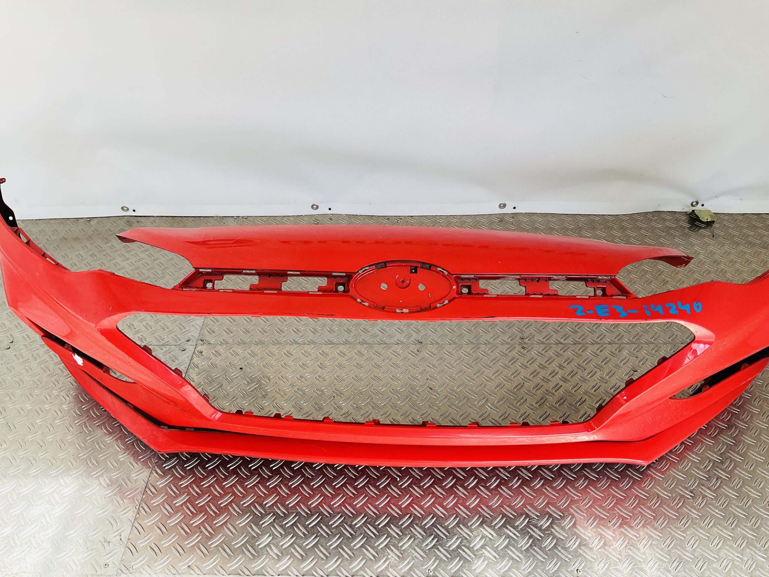 Bumper Hyundai i20 Facelift 2017-2021 86511-C8AA0 Voorbumper 2-E3-14246z