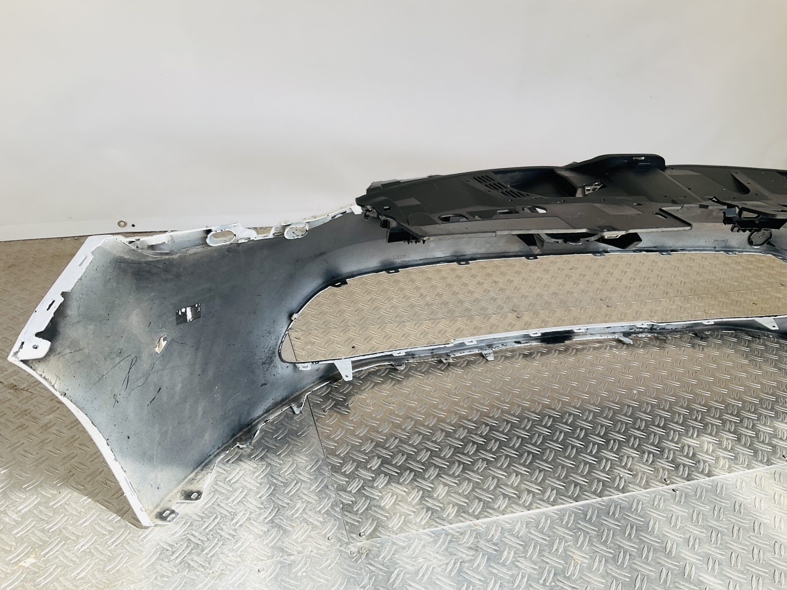 Bumper Renault Clio 4 2012-2015 620221112R Voorbumper 2-F2-14238z