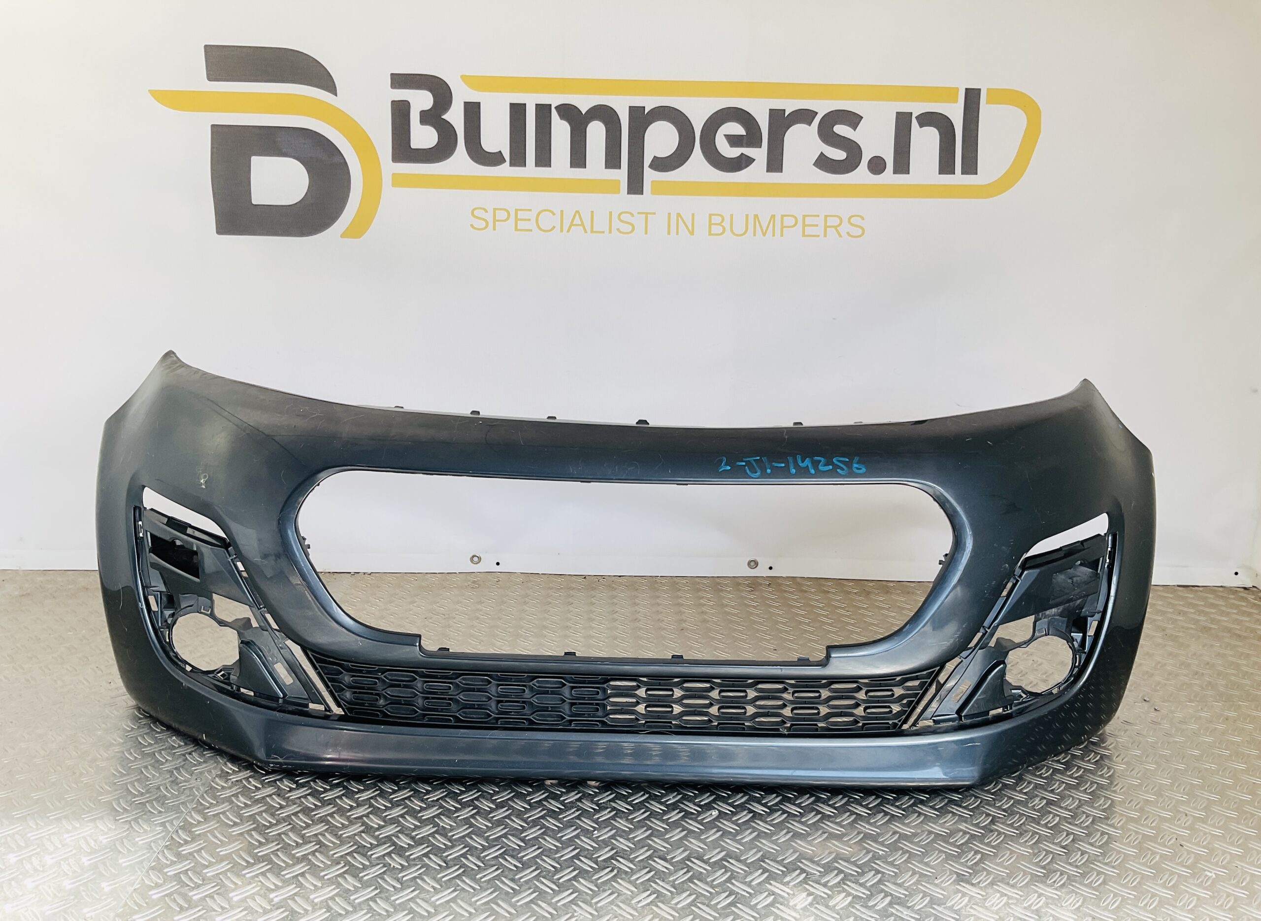 Bumper Peugeot 107 Facelift 11-14 52119-0H120 Voorbumper 2-J1-14256z