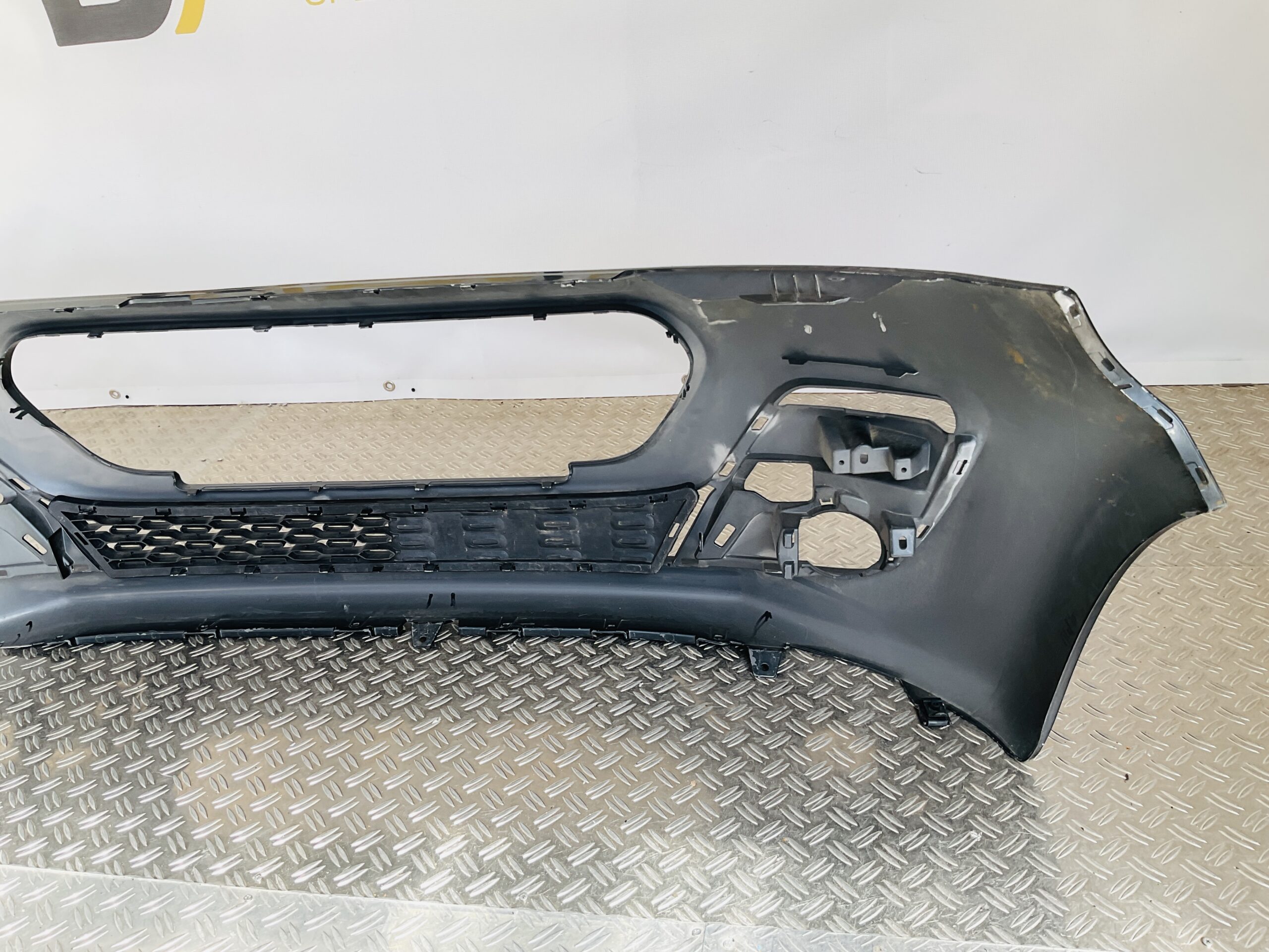 Bumper Peugeot 107 Facelift 11-14 52119-0H120 Voorbumper 2-J1-14256z