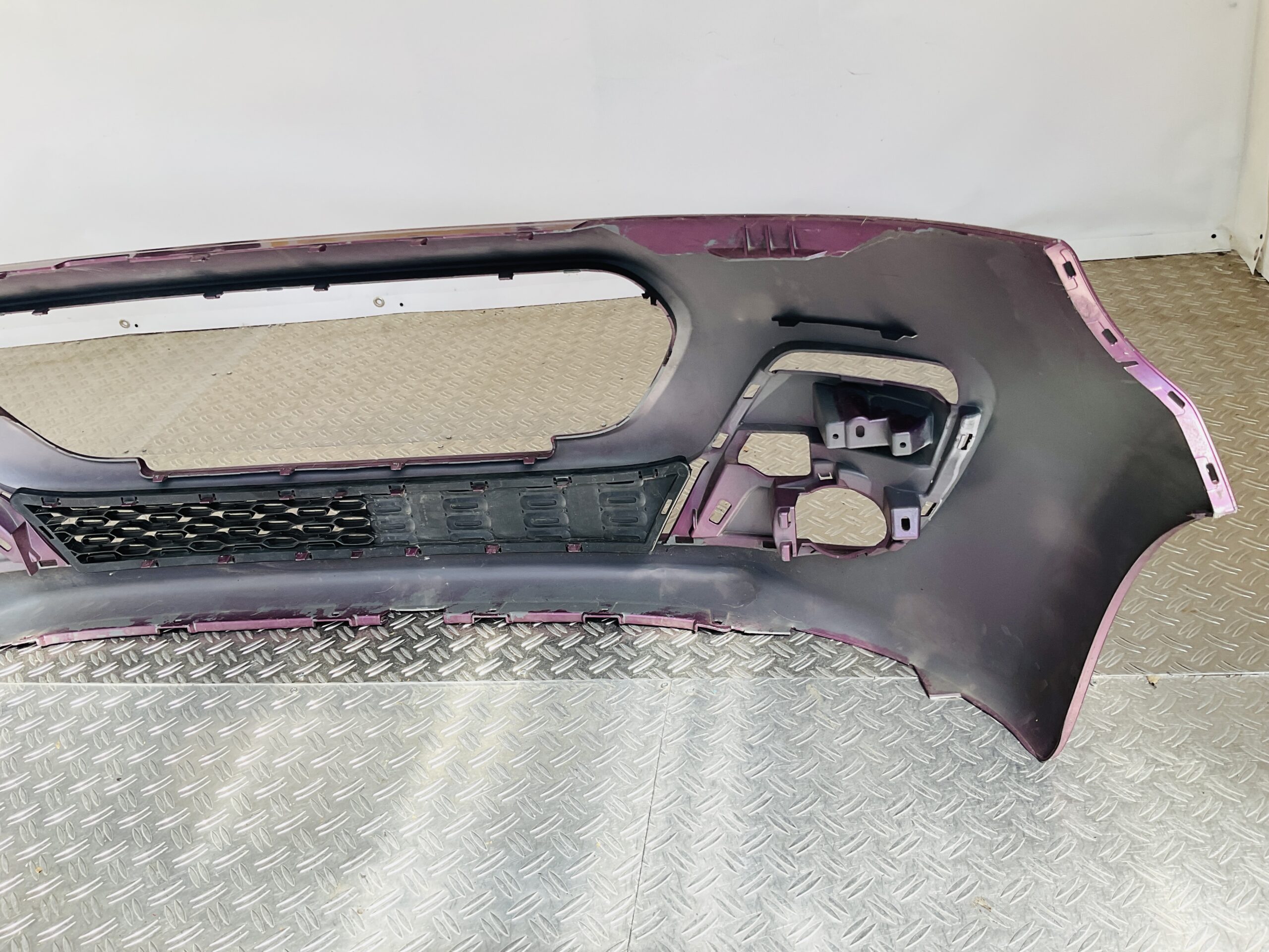 Bumper Peugeot 107 Facelift 11-14 52119-0H120 Voorbumper 2-J1-14261z