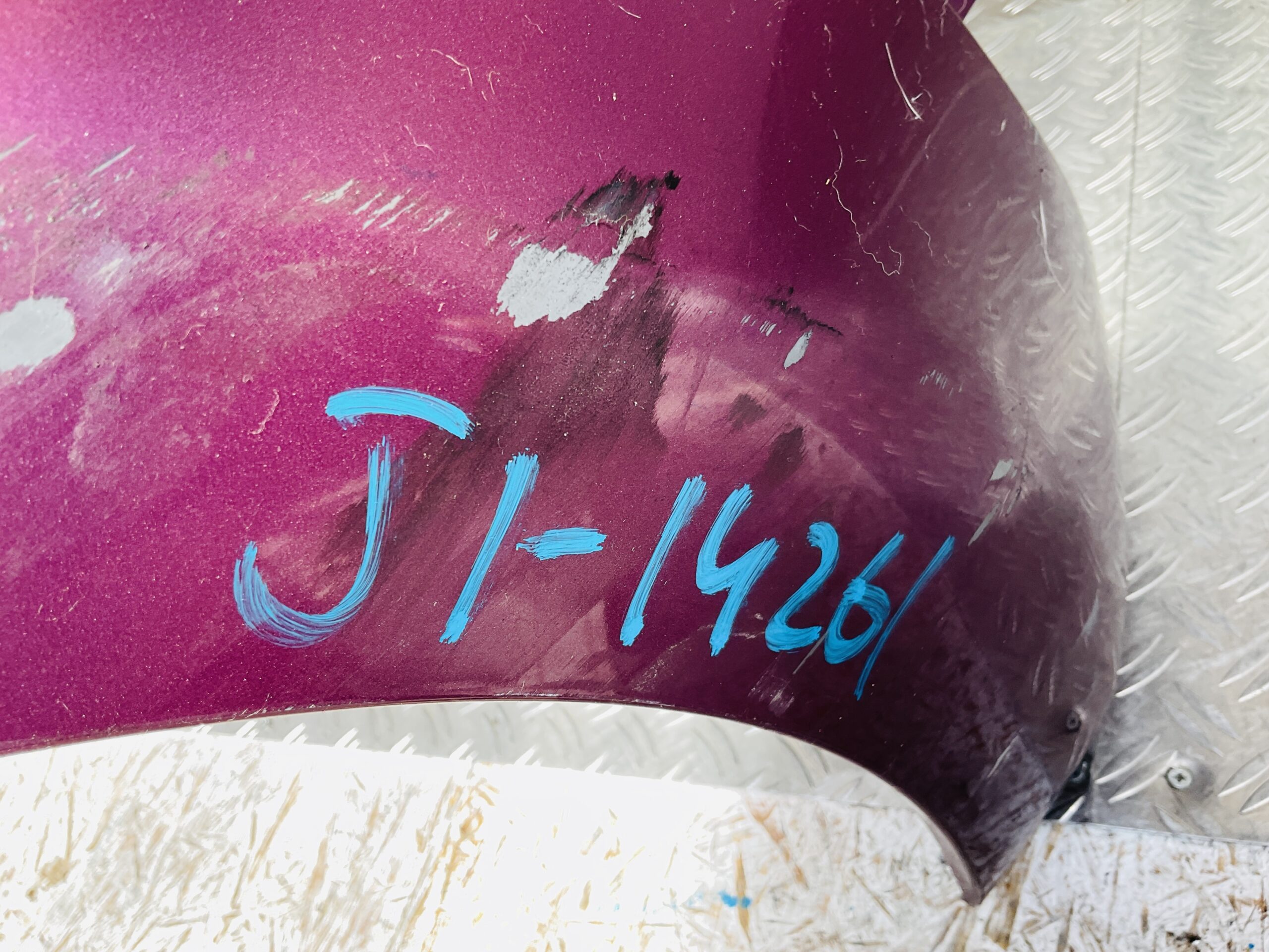 Bumper Peugeot 107 Facelift 11-14 52119-0H120 Voorbumper 2-J1-14261z