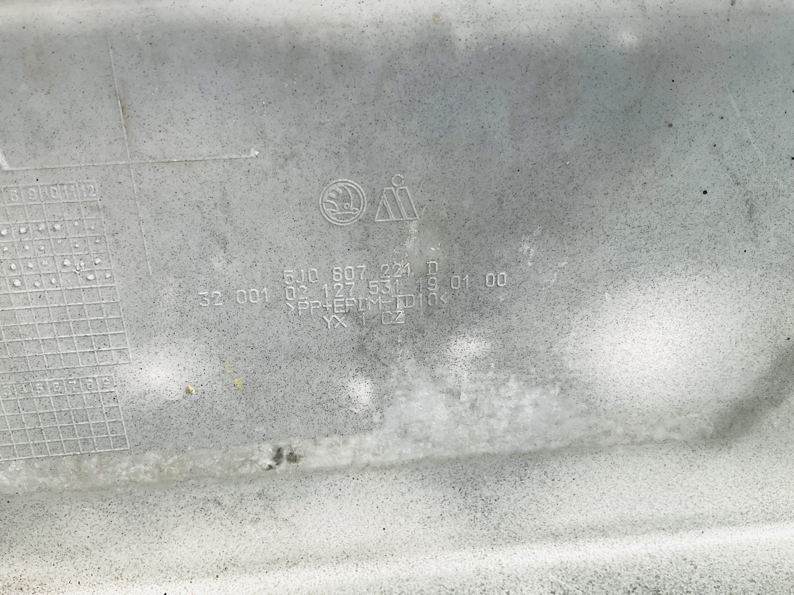 Bumper Skoda Fabia 2 ll 5J 2010-2015 5J0807221D Voorbumper 2-H7-14242z