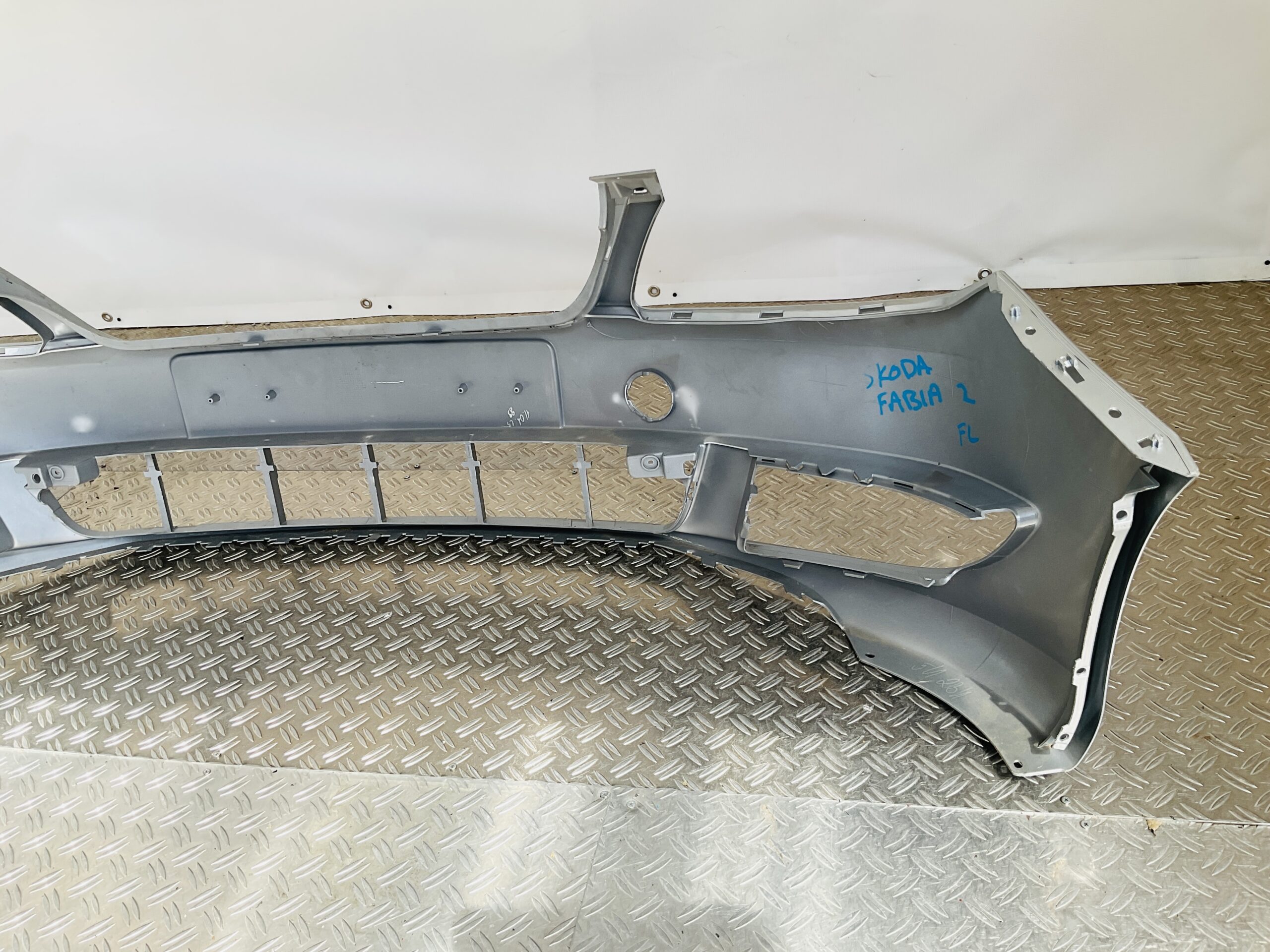 Bumper Skoda Fabia 2 ll 5J 2010-2015 5J0807221D Voorbumper 2-H7-14240z