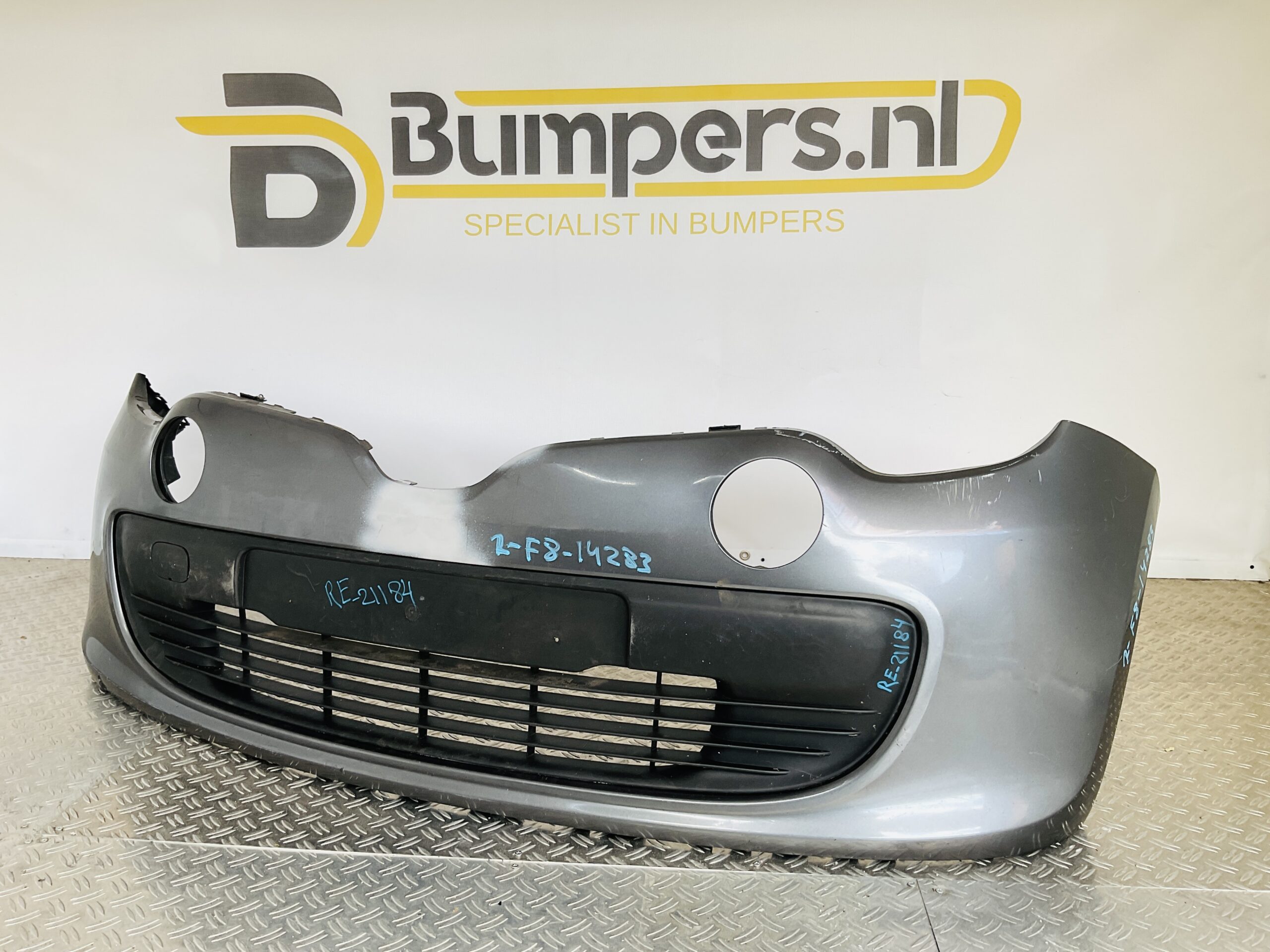 Bumper Renault Twingo 3 2014-2018 620228931R Voorbumper 2-F8-14283z