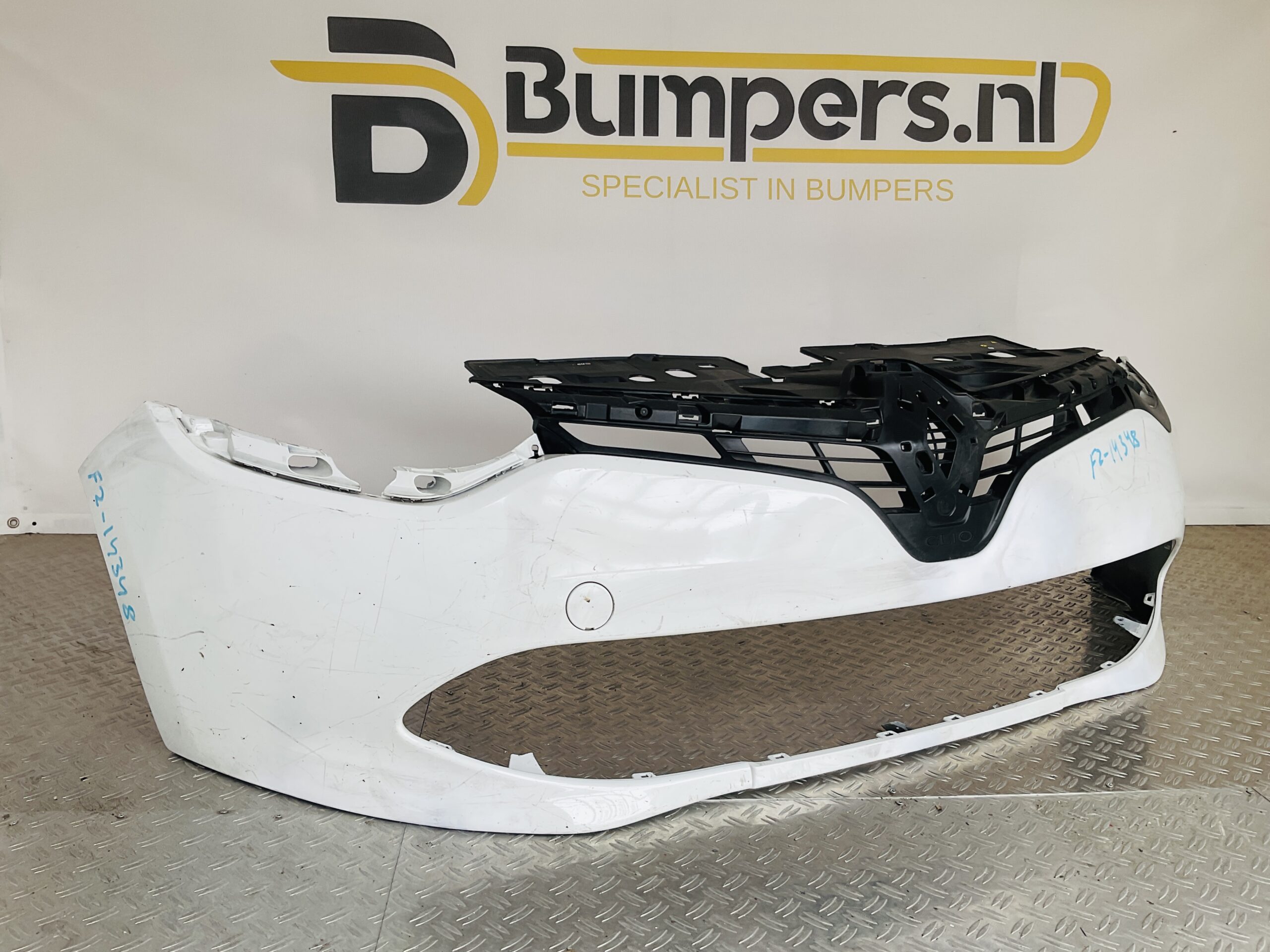 Bumper Renault Clio 4 2012-2015 620221112R Voorbumper 2-F2-14348z
