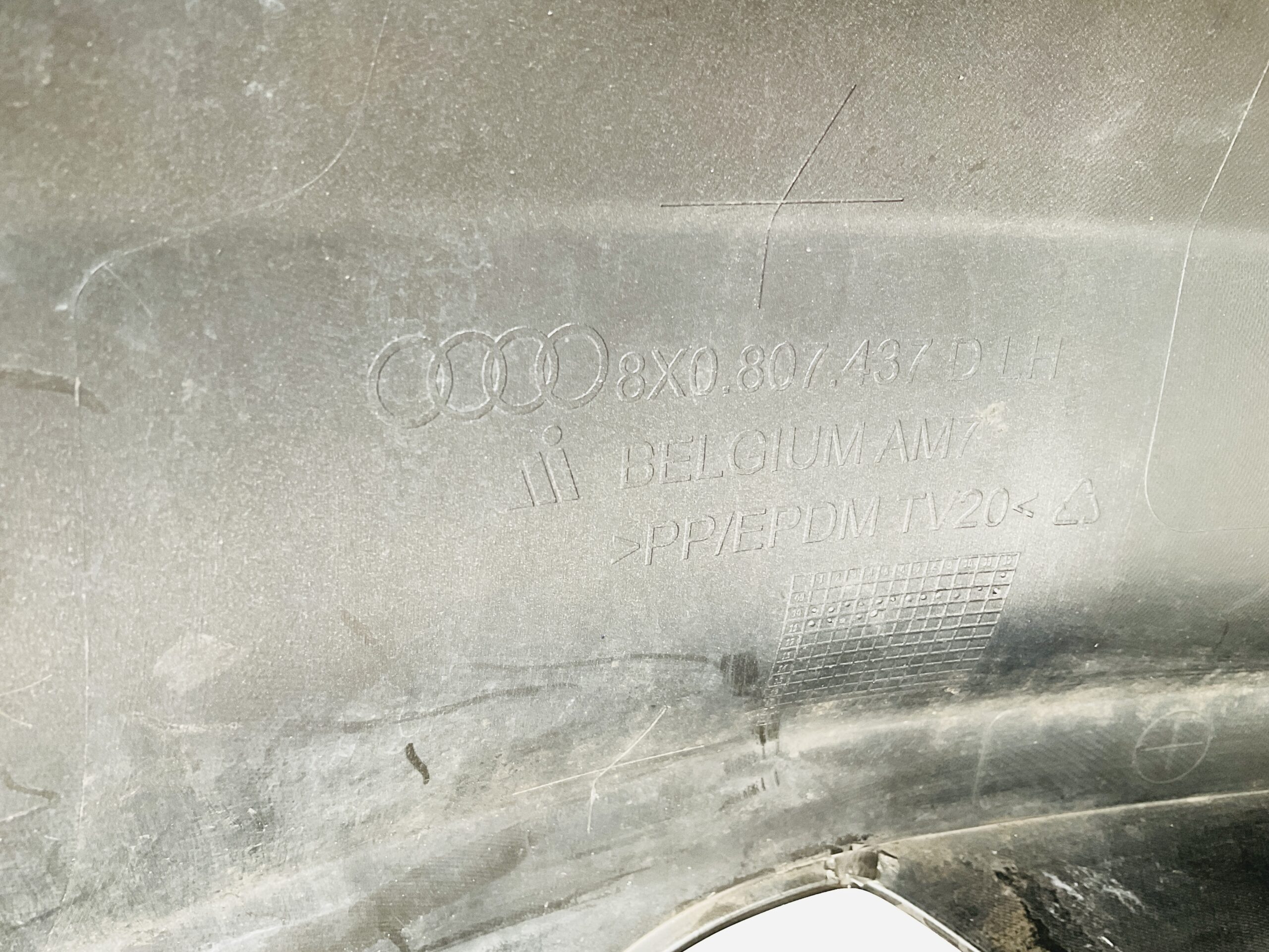 Bumper Audi A1 8X0 Sline S-Line 10-15 8X0807437D Voorbumper 1-H2-13953z