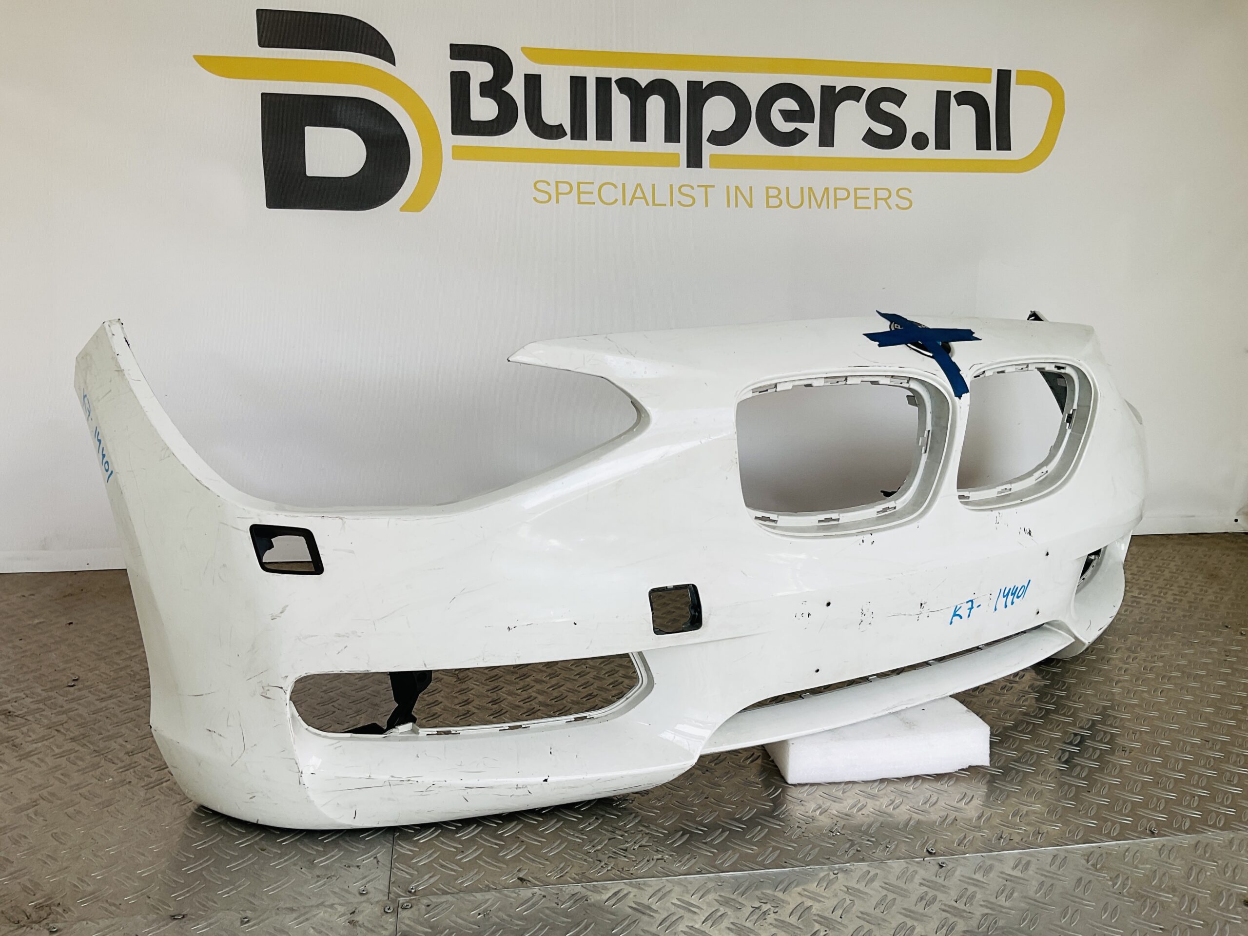 Bumper BMW 1 Serie F20 F21 Normaal 11-15 kls 51117245731 Voorbumper 2-K7-14401z