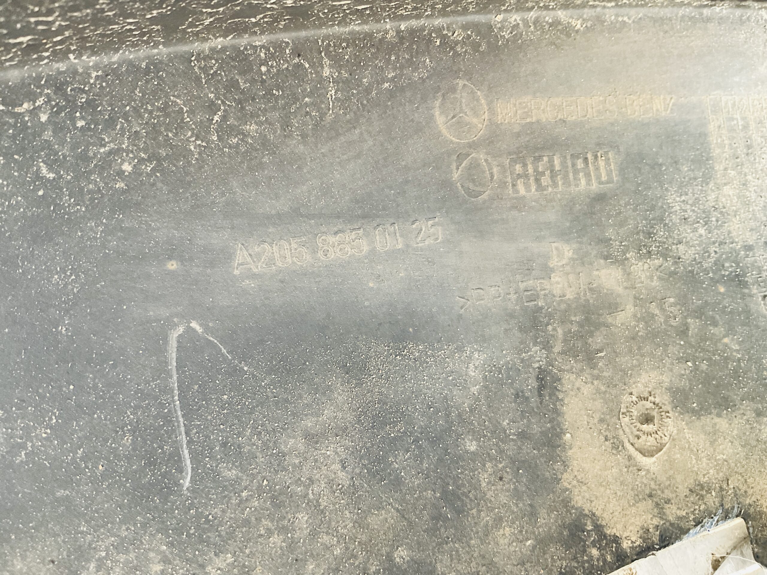 Bumper Mercedes C Klasse W205 Normaal 14-17 6xpdc A2058850125 Voorbumper 1-A4-14411z